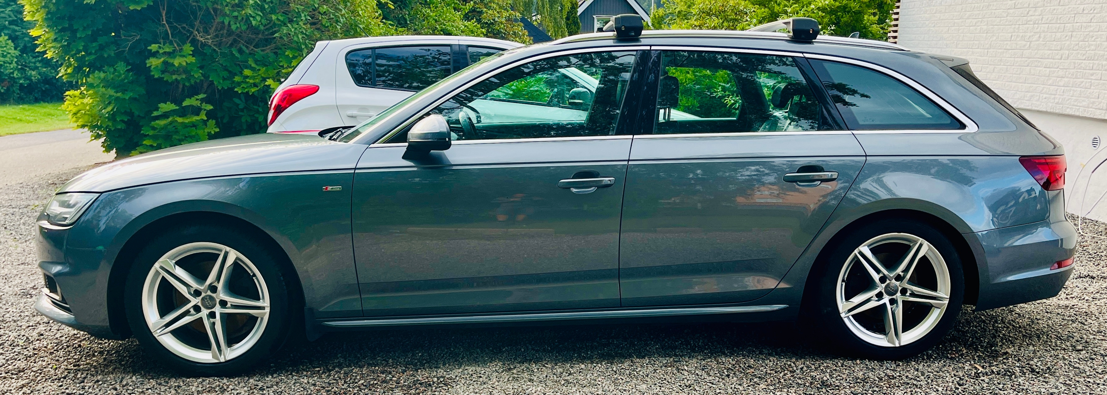 Audi A4 2018, photo 3/10