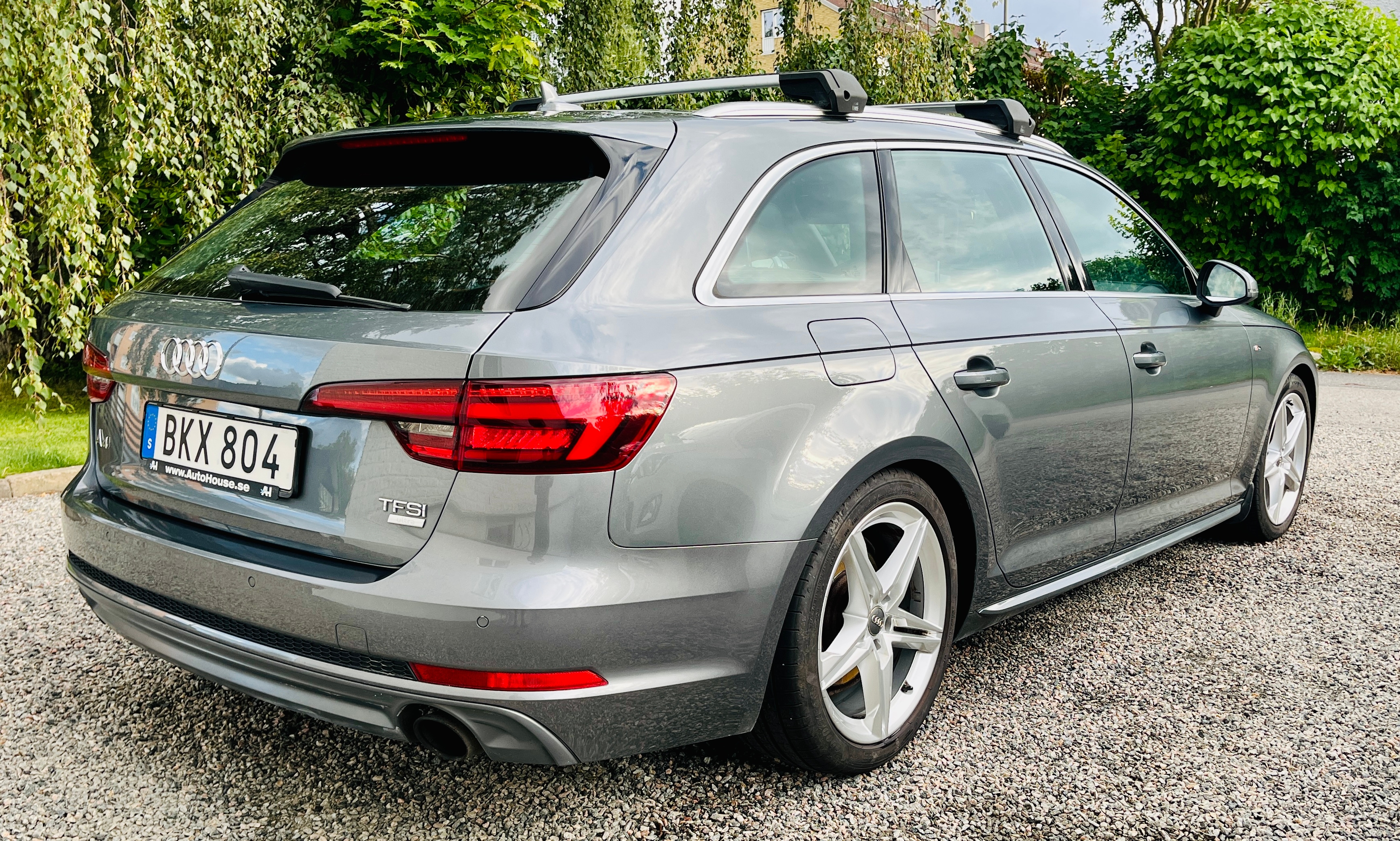 Audi A4 2018, photo 5/10