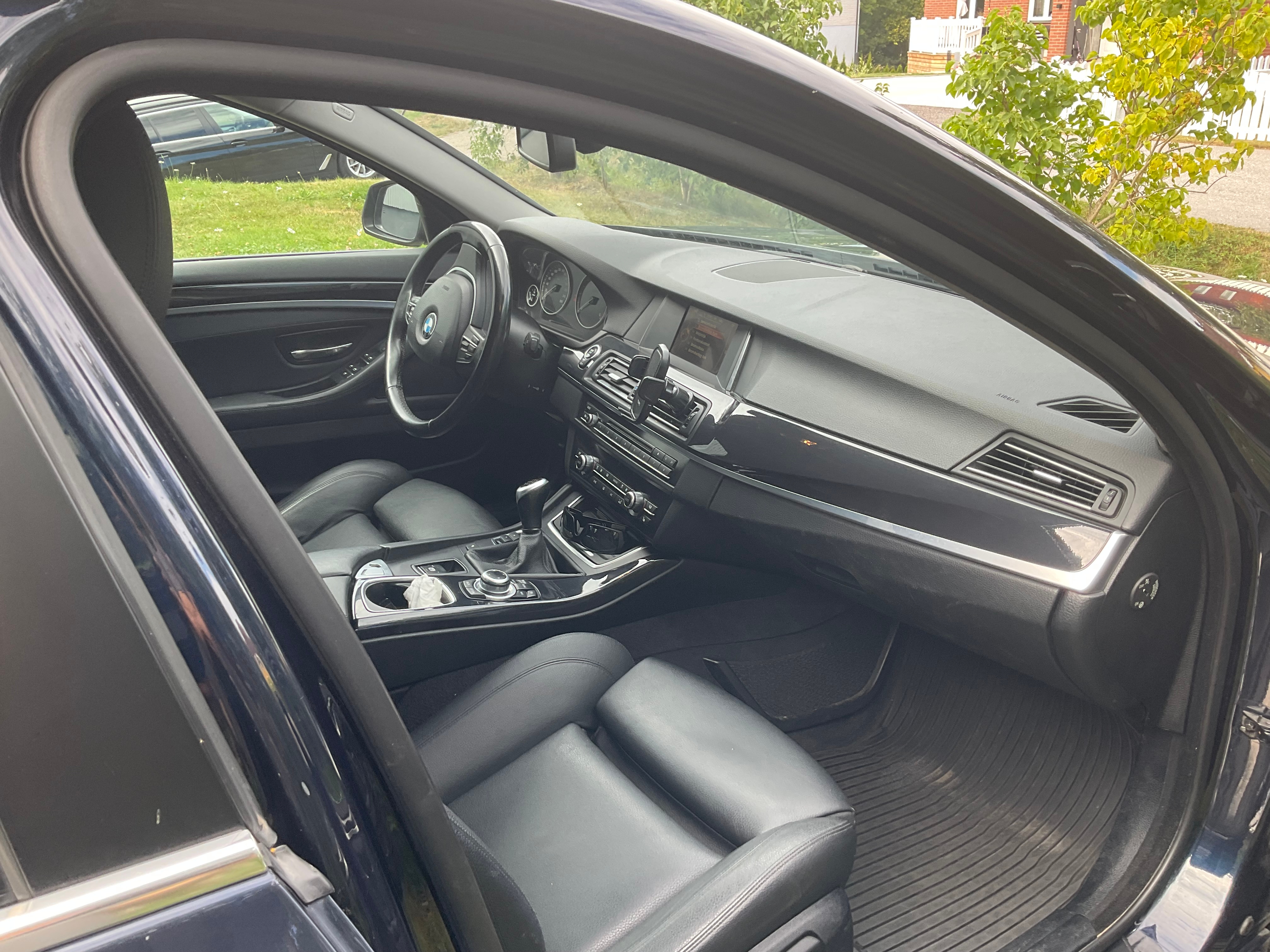 BMW 520 d Sedan Manuell 2015, bild 4/11