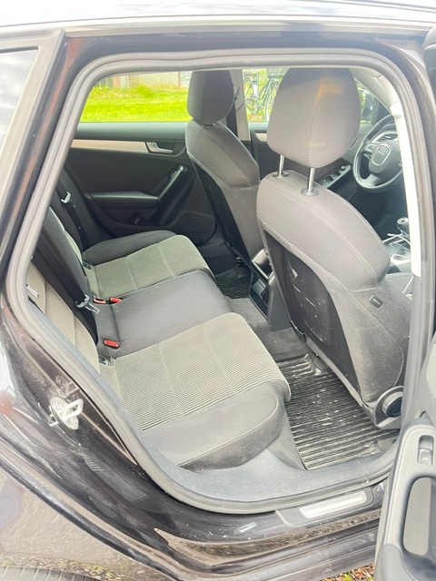 Audi A4 Avant 2.0 TDI 170 hk 2009, photo 6/7