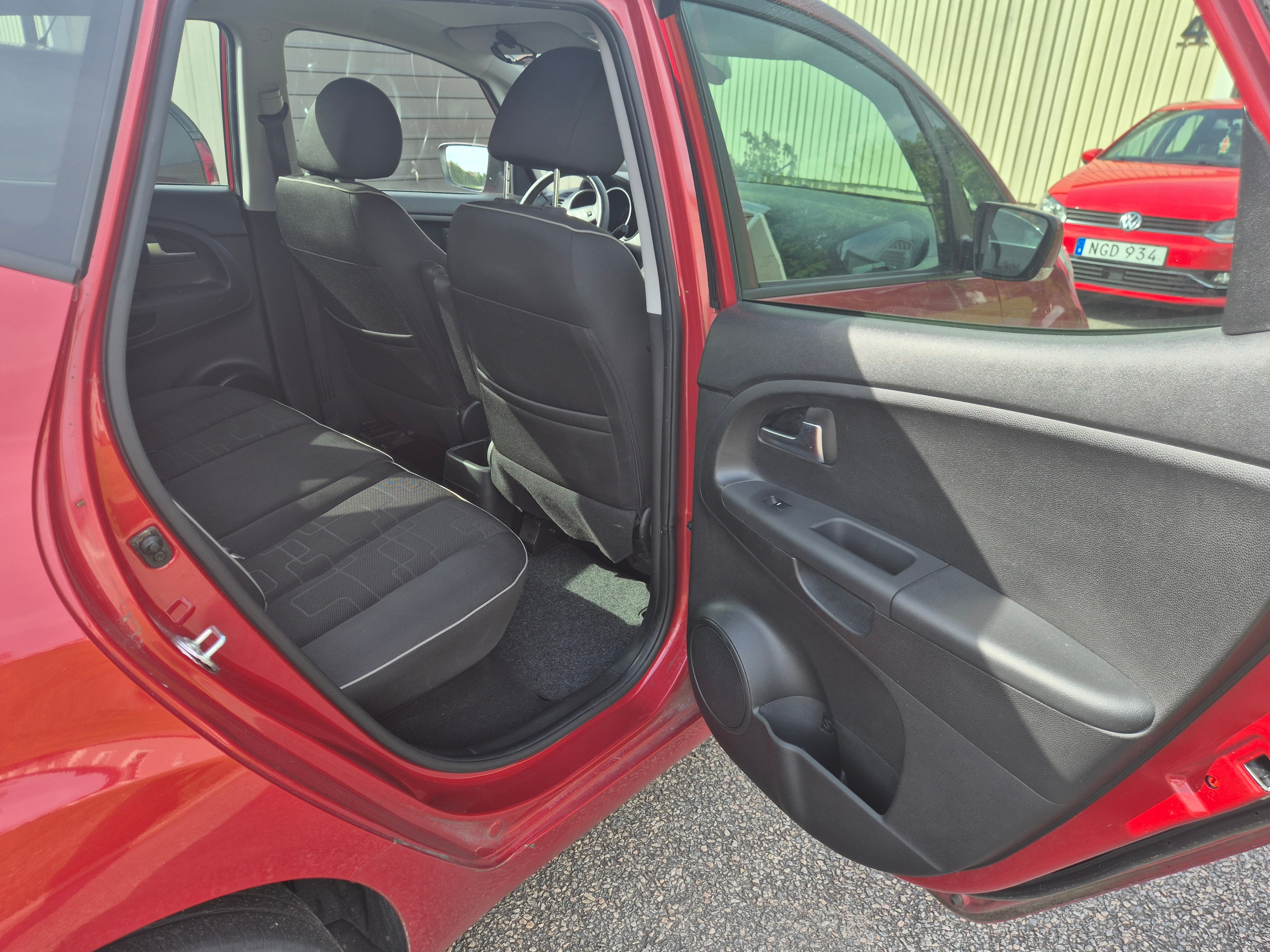 Kia Venga 1.4 CRDi Manuell 2015, photo 7/10