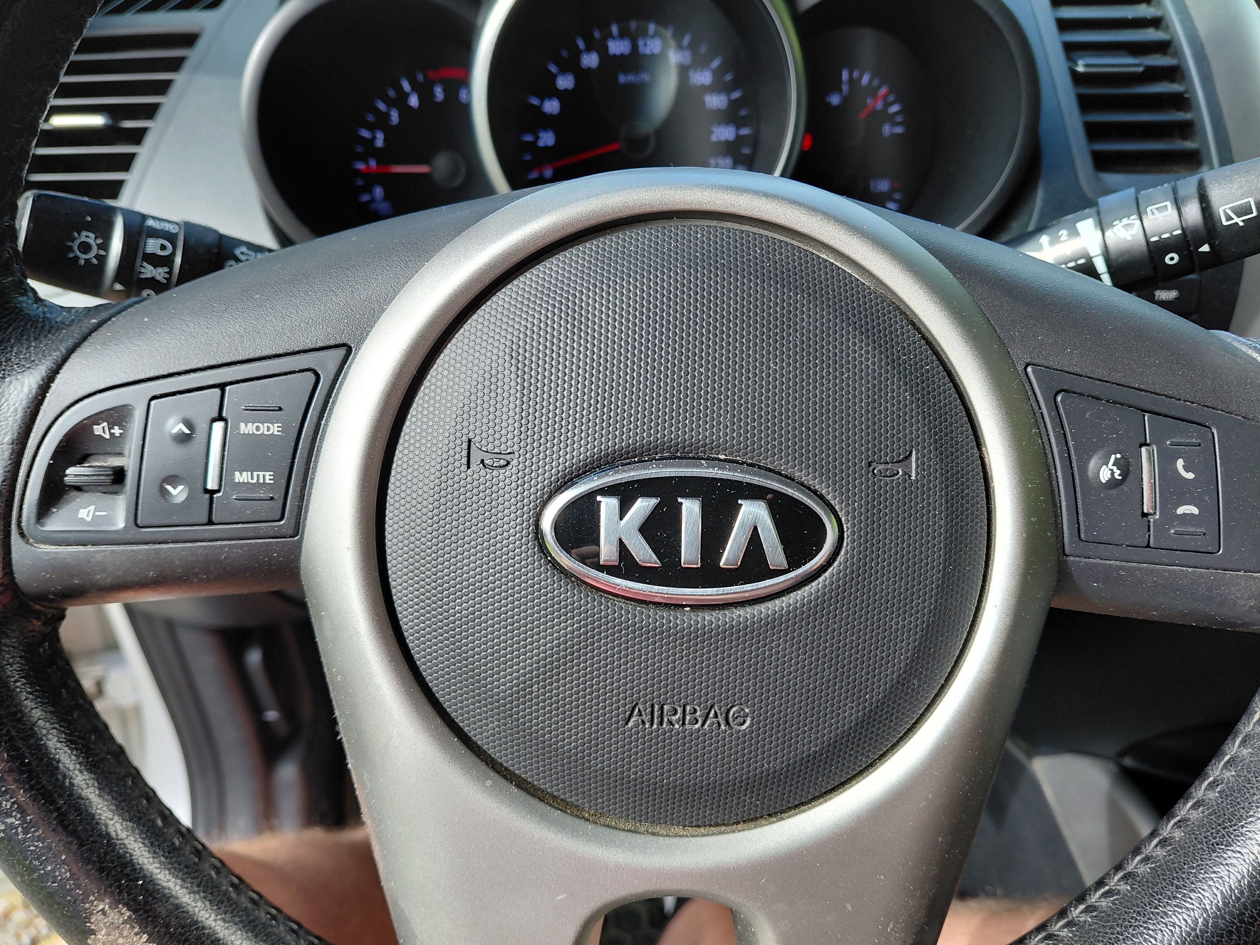Kia Soul 1.6 CRDi Manuell 2012, bild 7/10