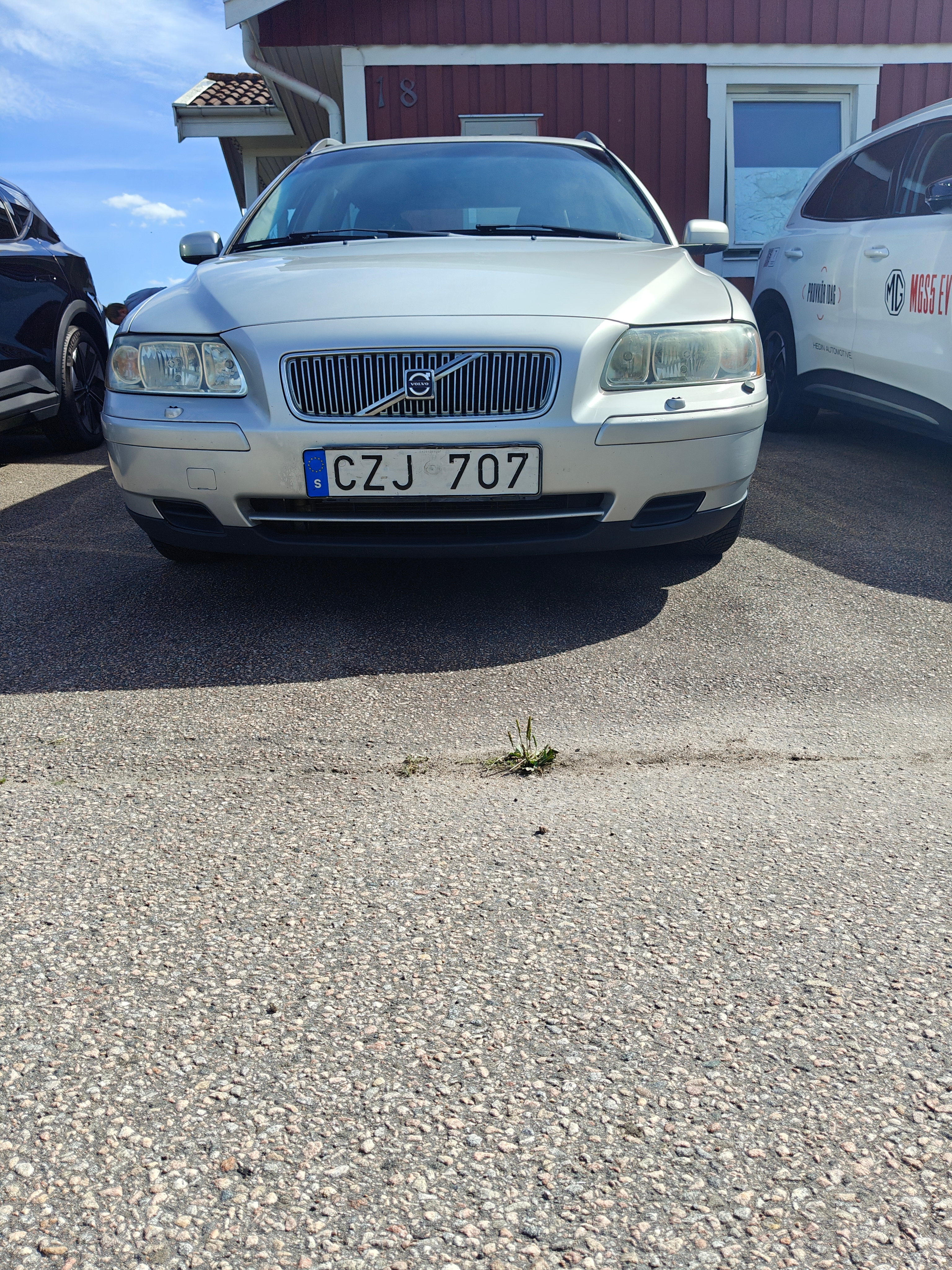 Volvo V70 2.4 Manuell 2006, bild 2/11