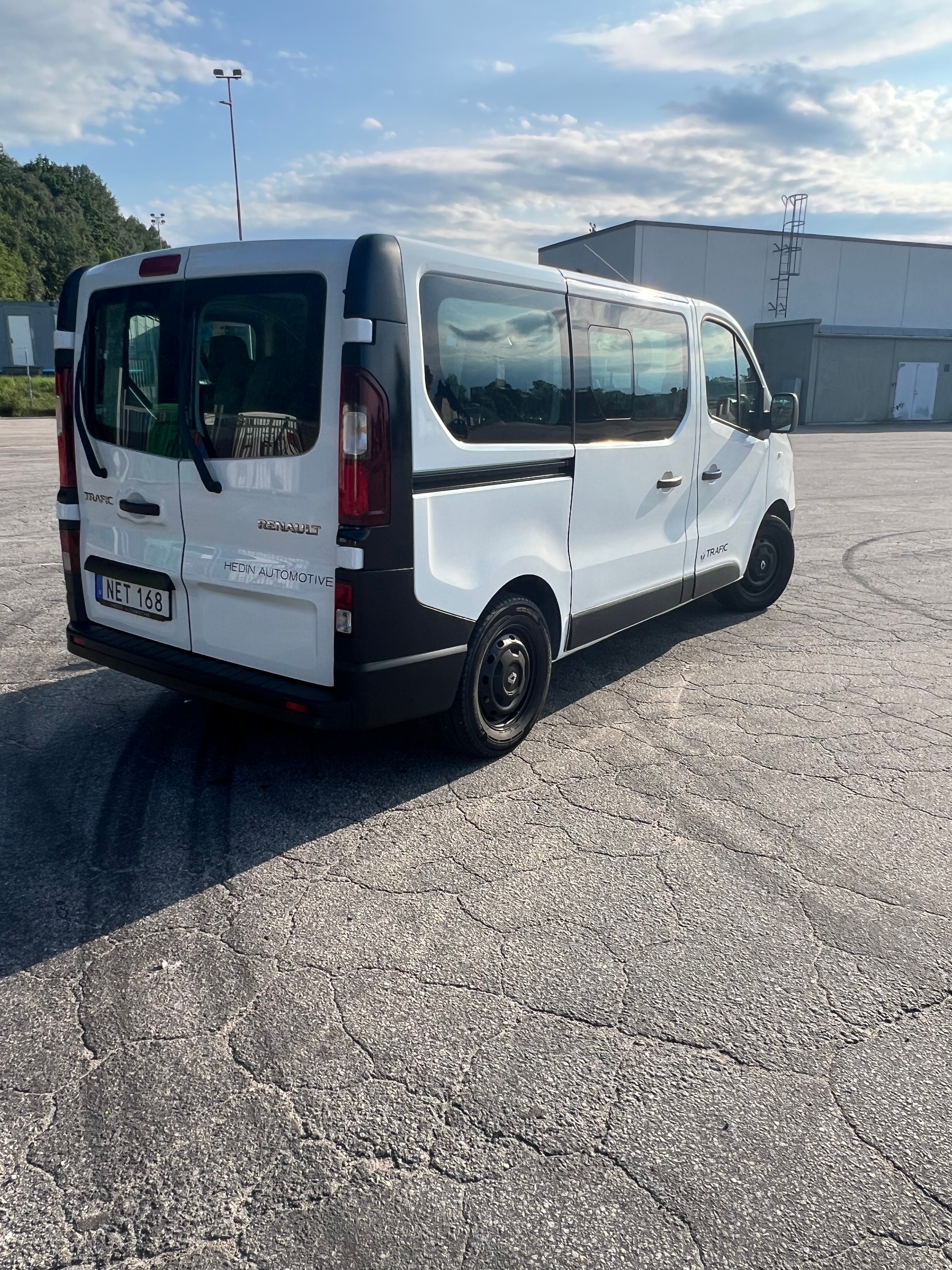 Renault Trafic 2016, kuva 4/9
