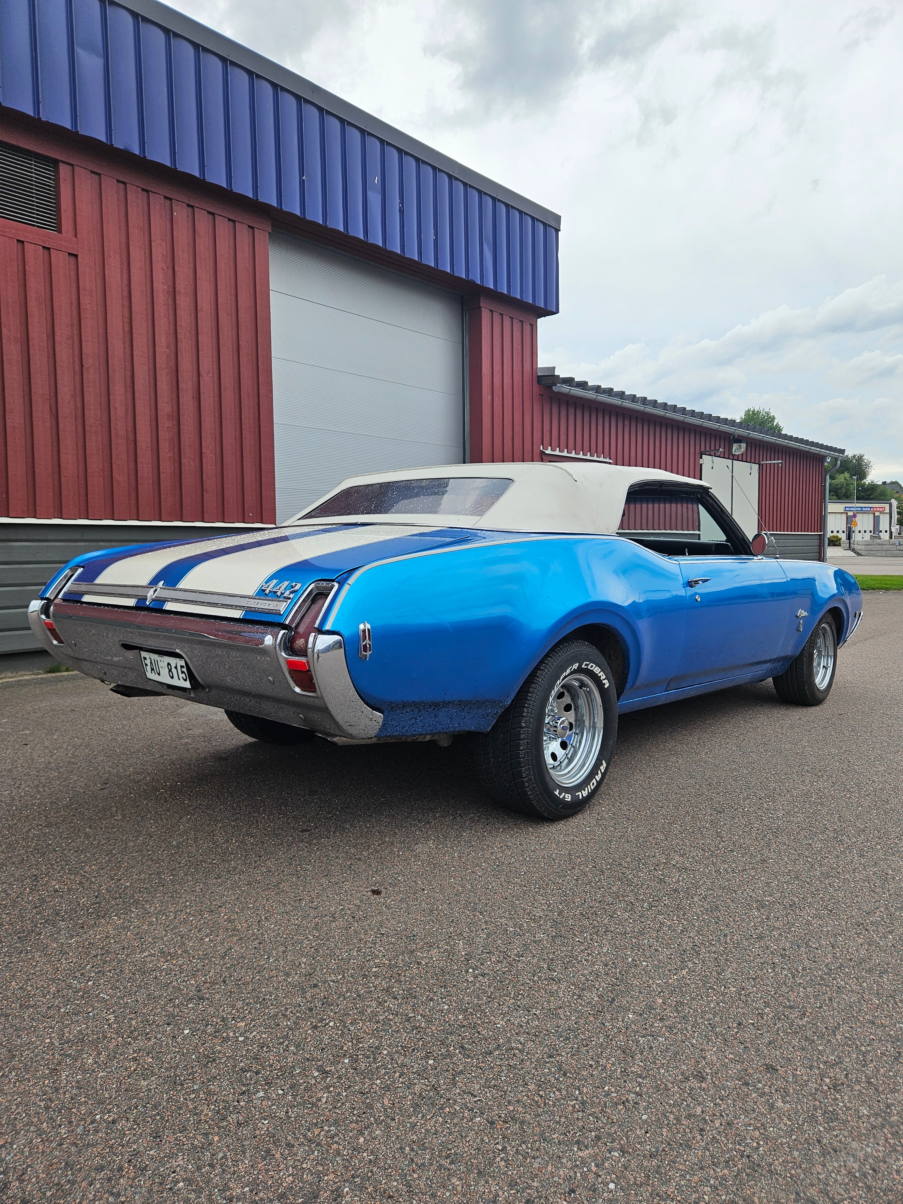 Oldsmobile Cutlass