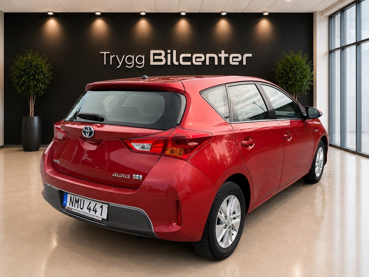 Toyota Auris Hybrid e-CVT, 136hk 2014, bild 5/21