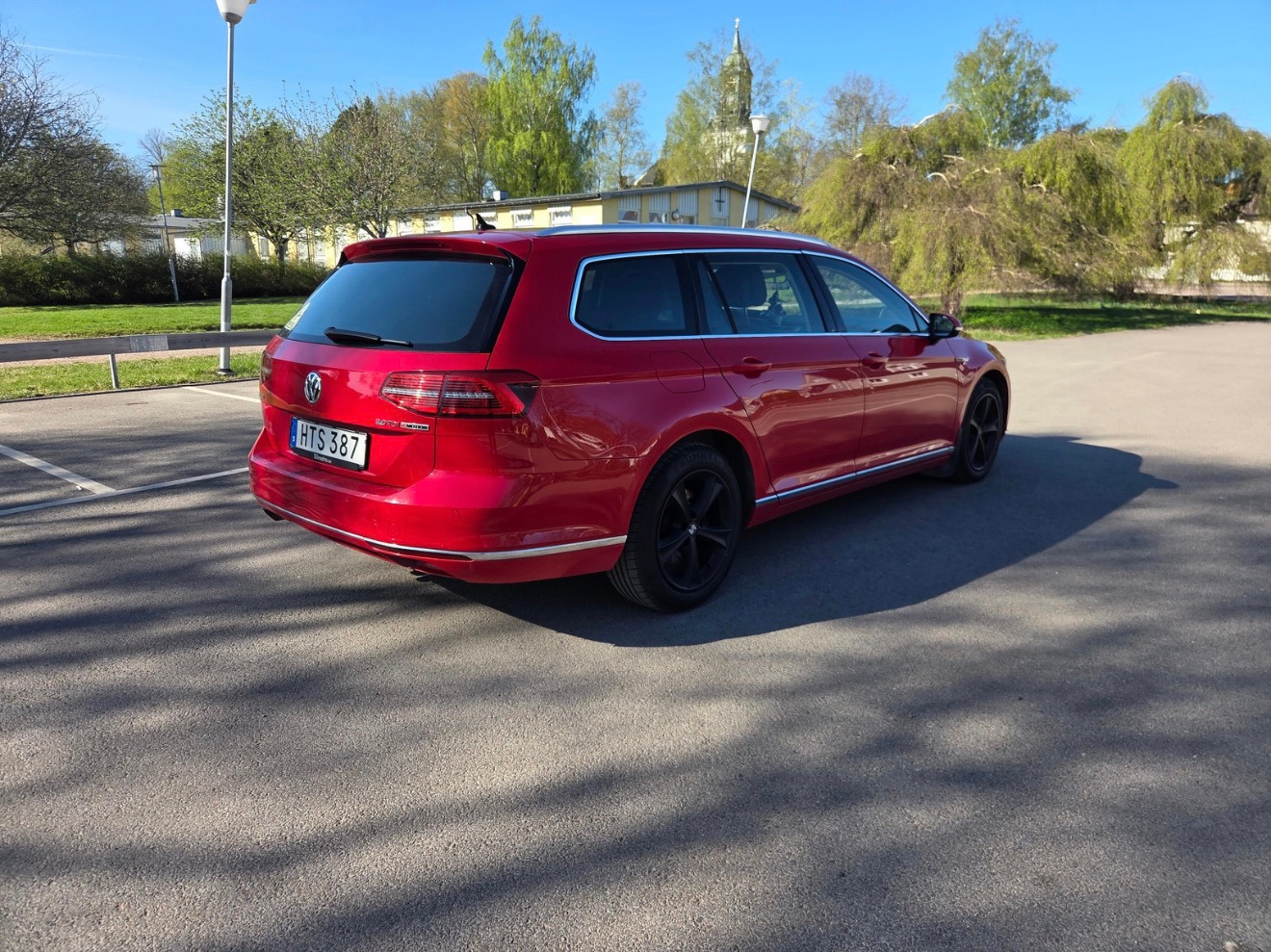 Volkswagen Passat 2016, kuva 2/3