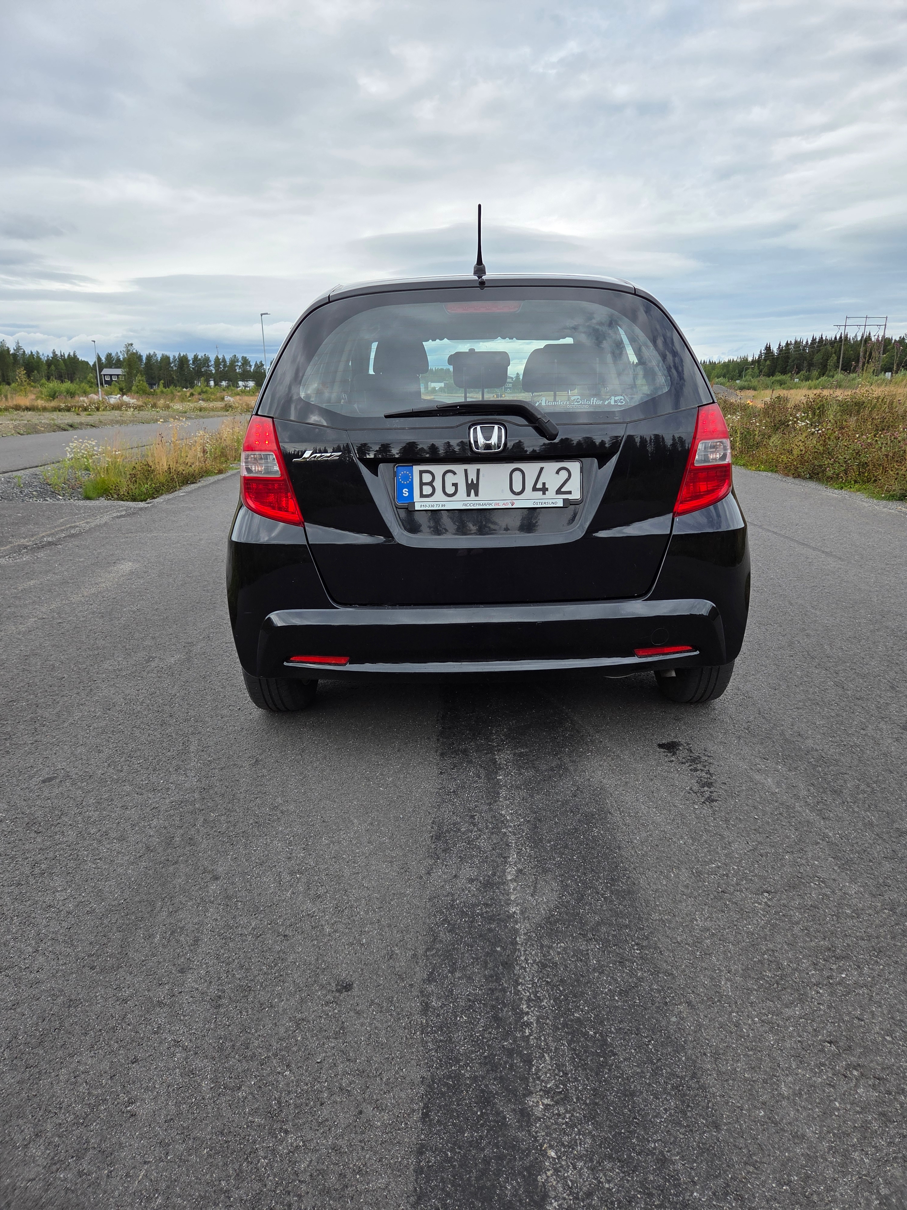 Honda Jazz 1.3 i-VTEC Manuell 2011, bild 2/10