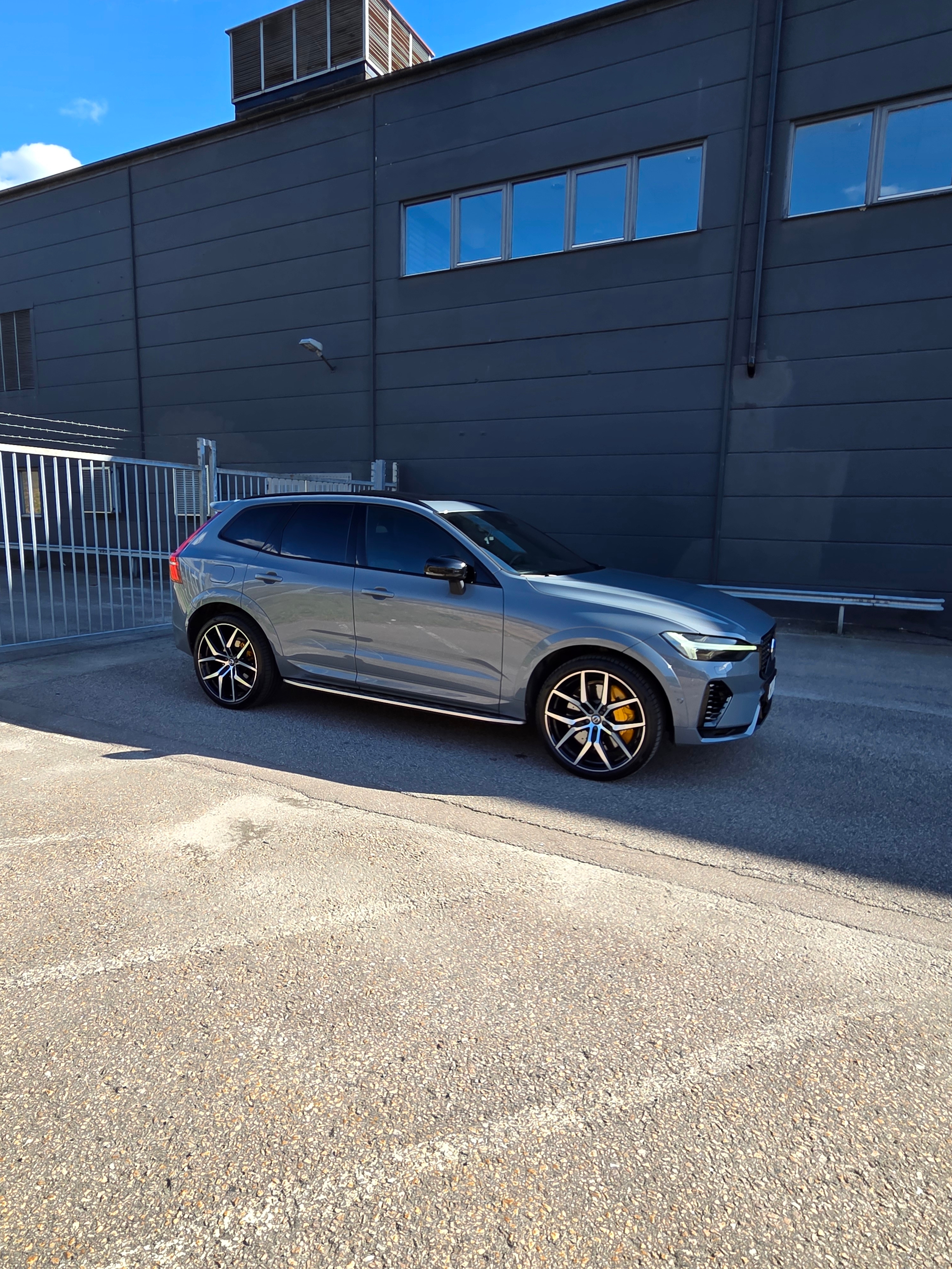 Volvo XC60 2022, bild 2/8