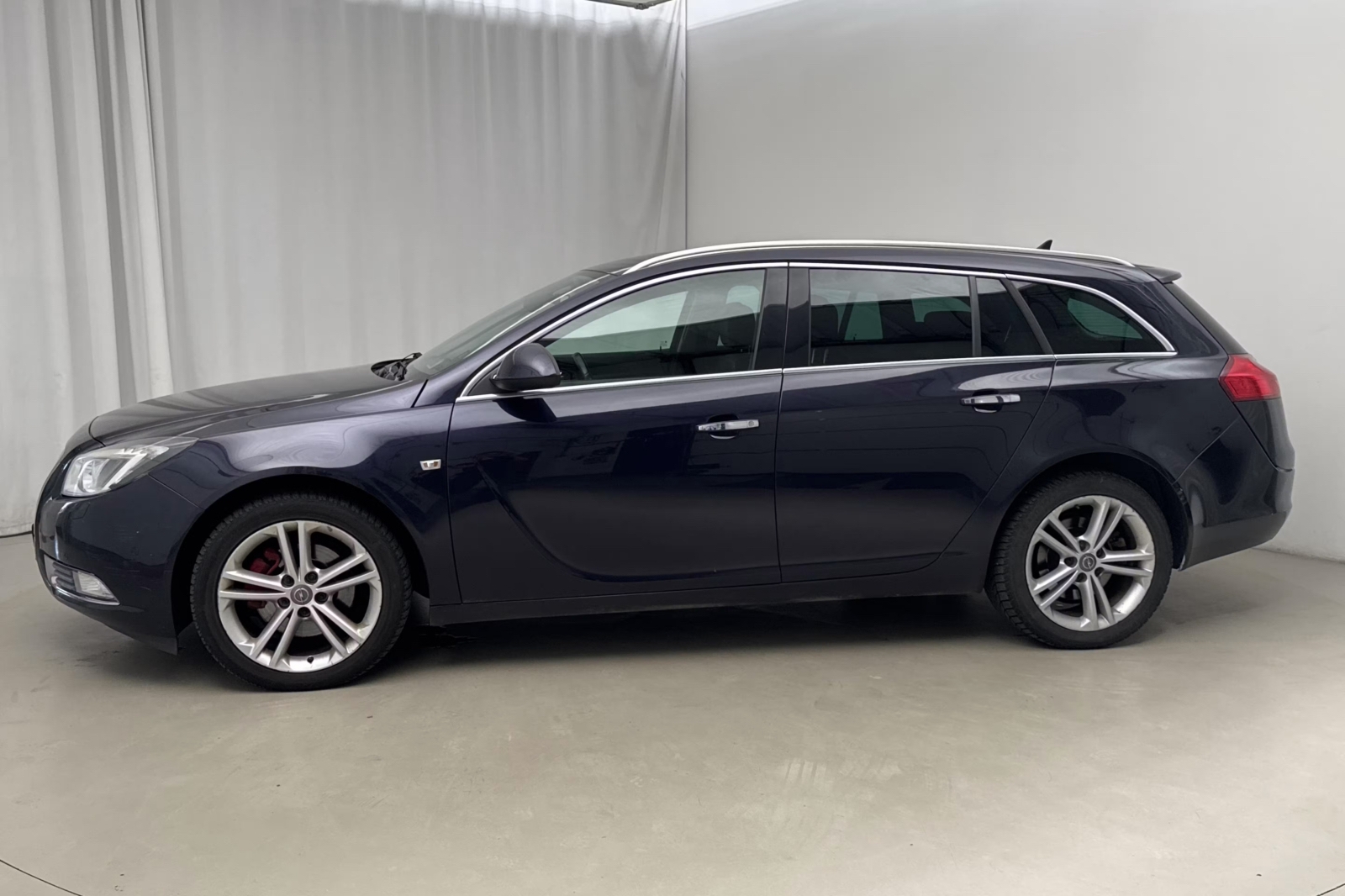Opel Insignia 2012, bild 2/12