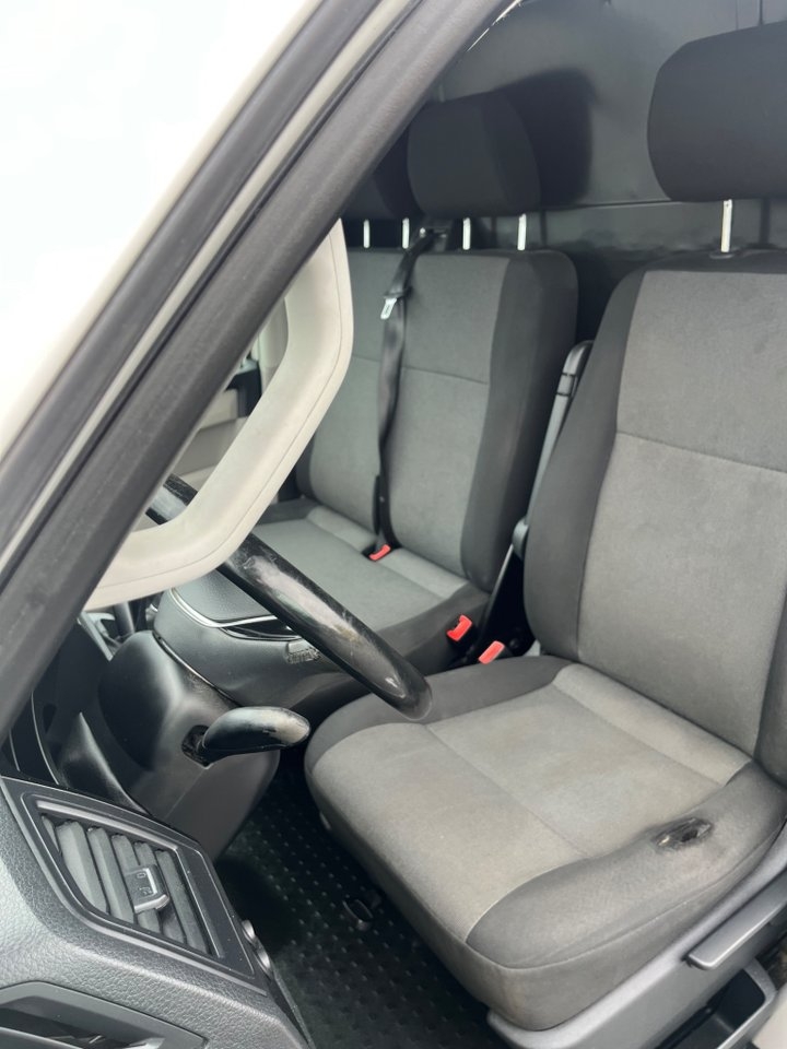 Volkswagen Transporter 2017, bild 6/10