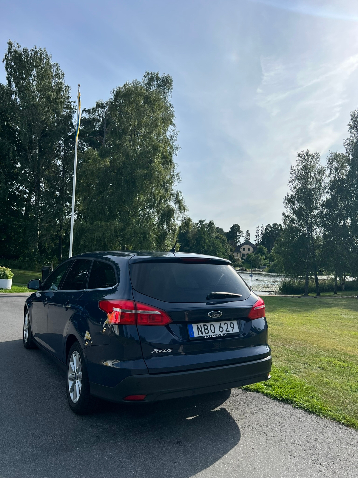 Ford Focus Kombi 1.5 TDCi Manuell 2016, kuva 2/5