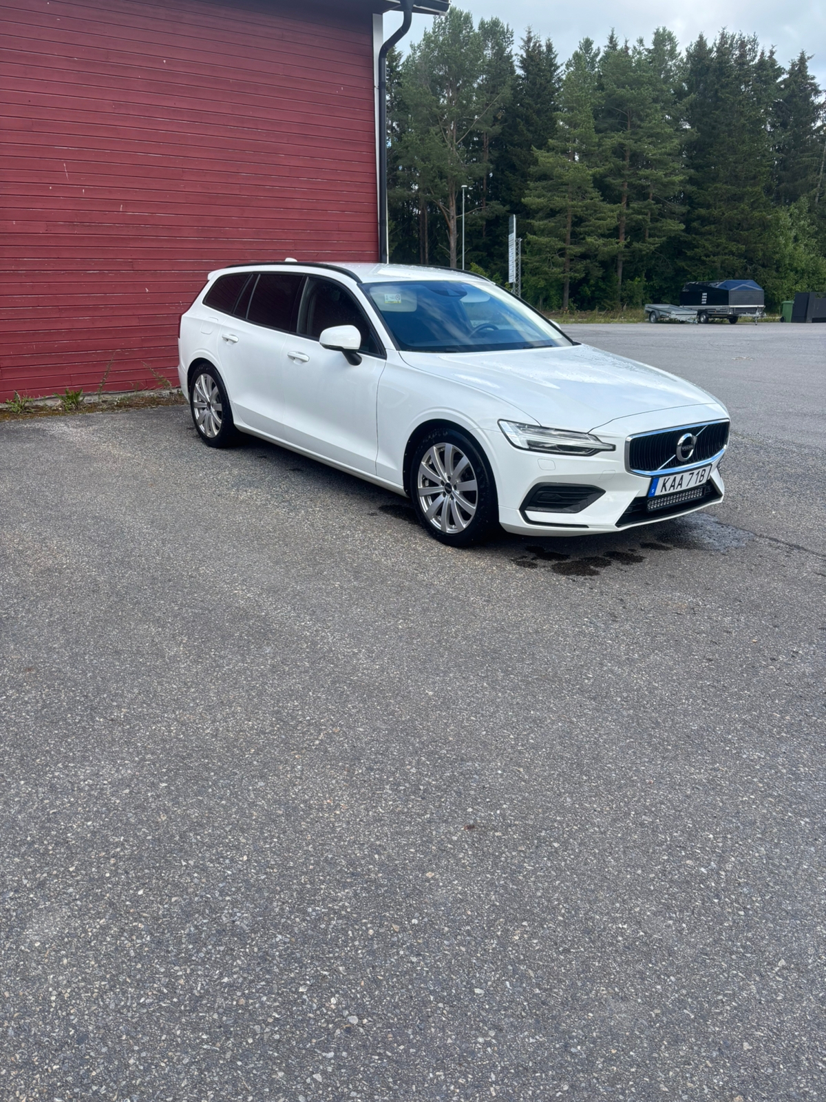 Volvo V60 D3 AWD Geartronic 2020, bild 2/5