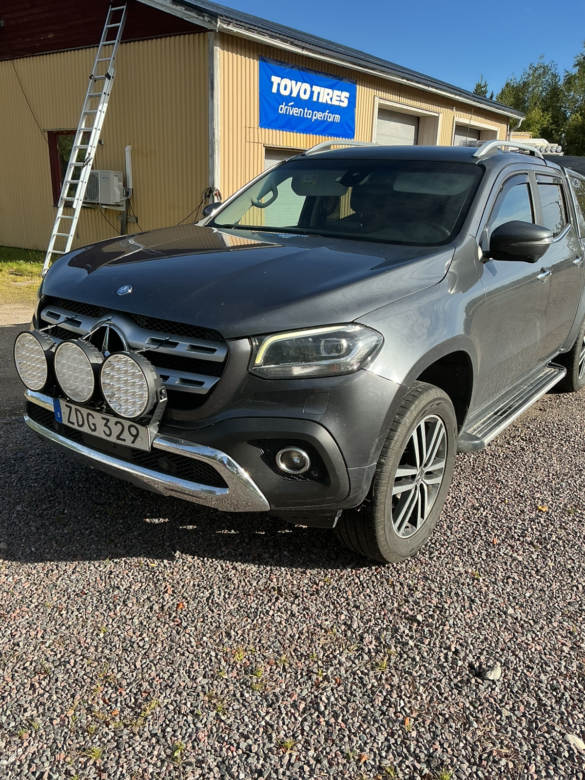 Mercedes-Benz X