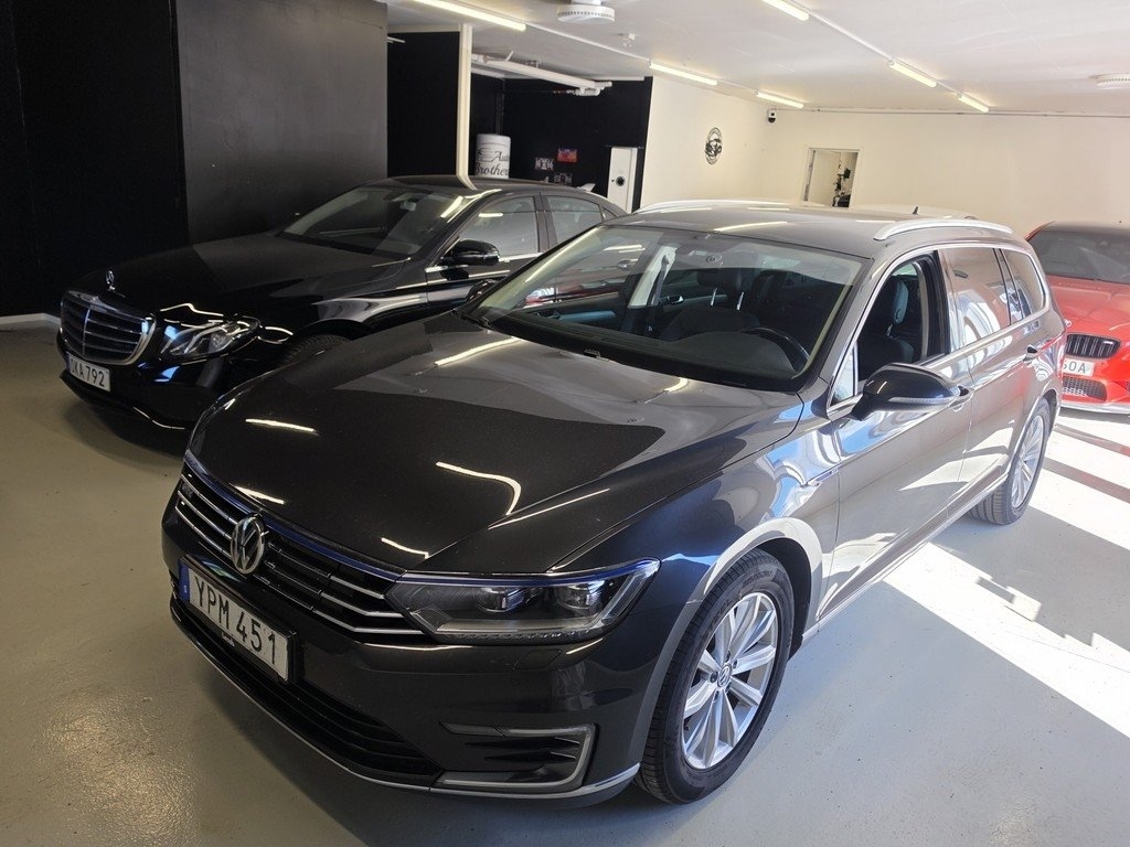 Volkswagen Passat 2018, bild 5/14