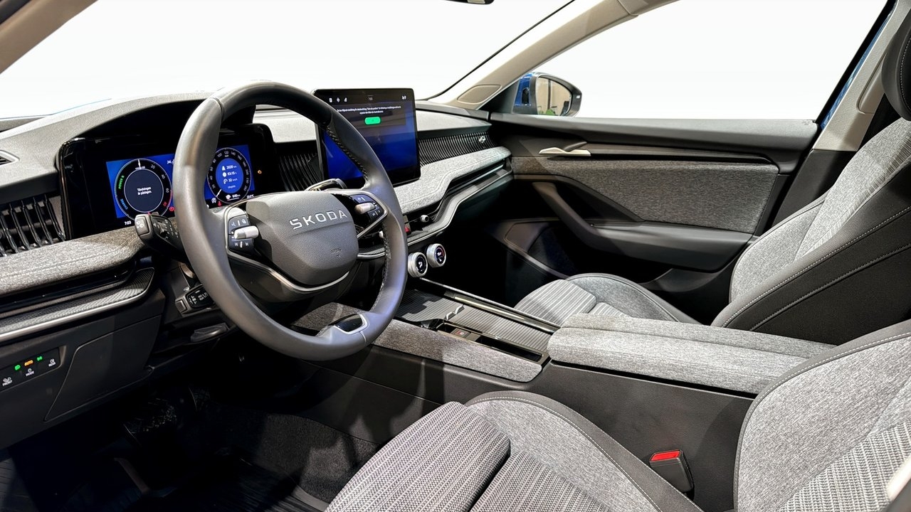 Skoda Superb 2025, bild 7/10