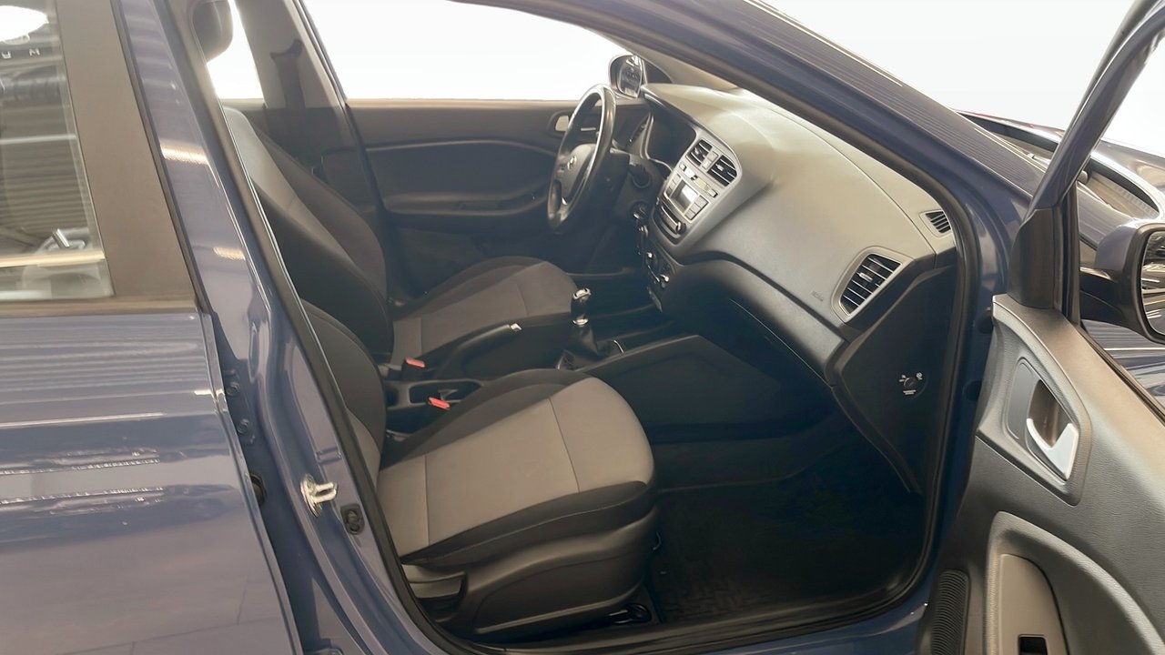 Hyundai i20 1.2 2017, bild 3/9