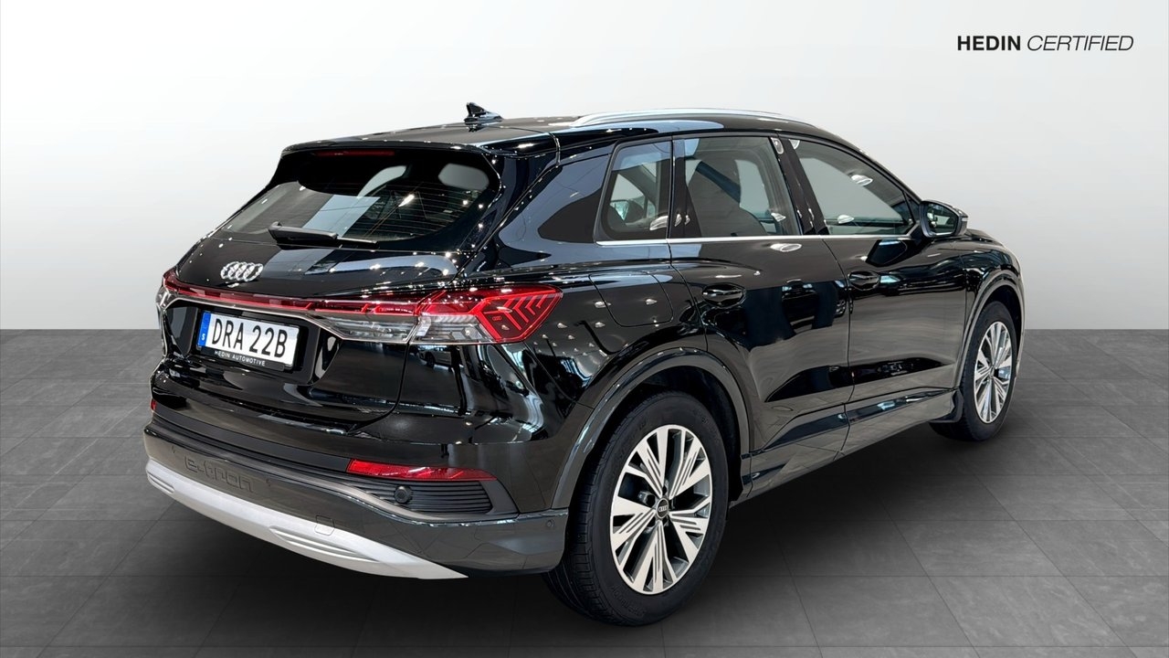 Audi Q4 e-tron 2023, photo 4/14