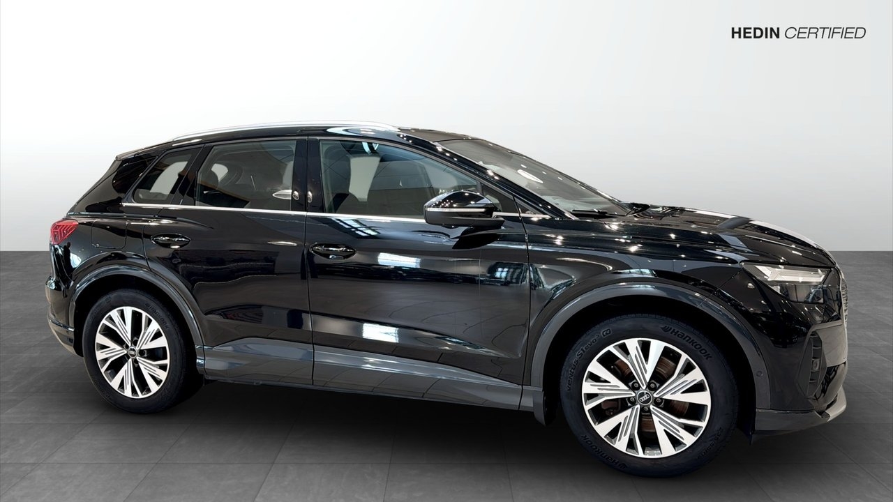 Audi Q4 e-tron 2023, photo 3/14