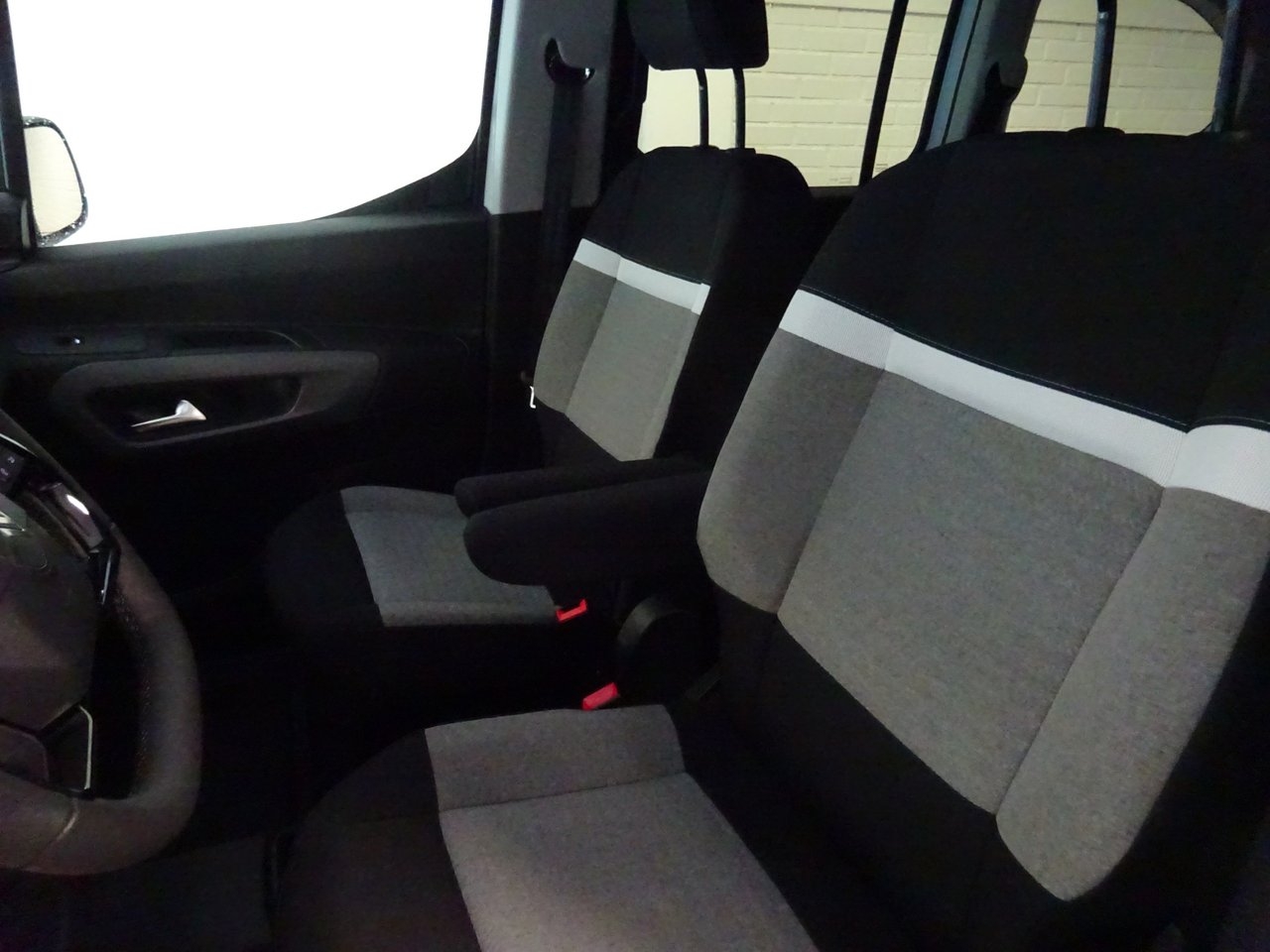 Citroen Berlingo 2026, bild 6/8