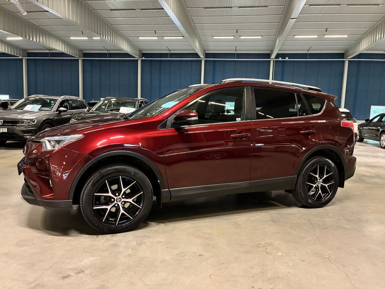 Toyota RAV4 2016, bild 6/24
