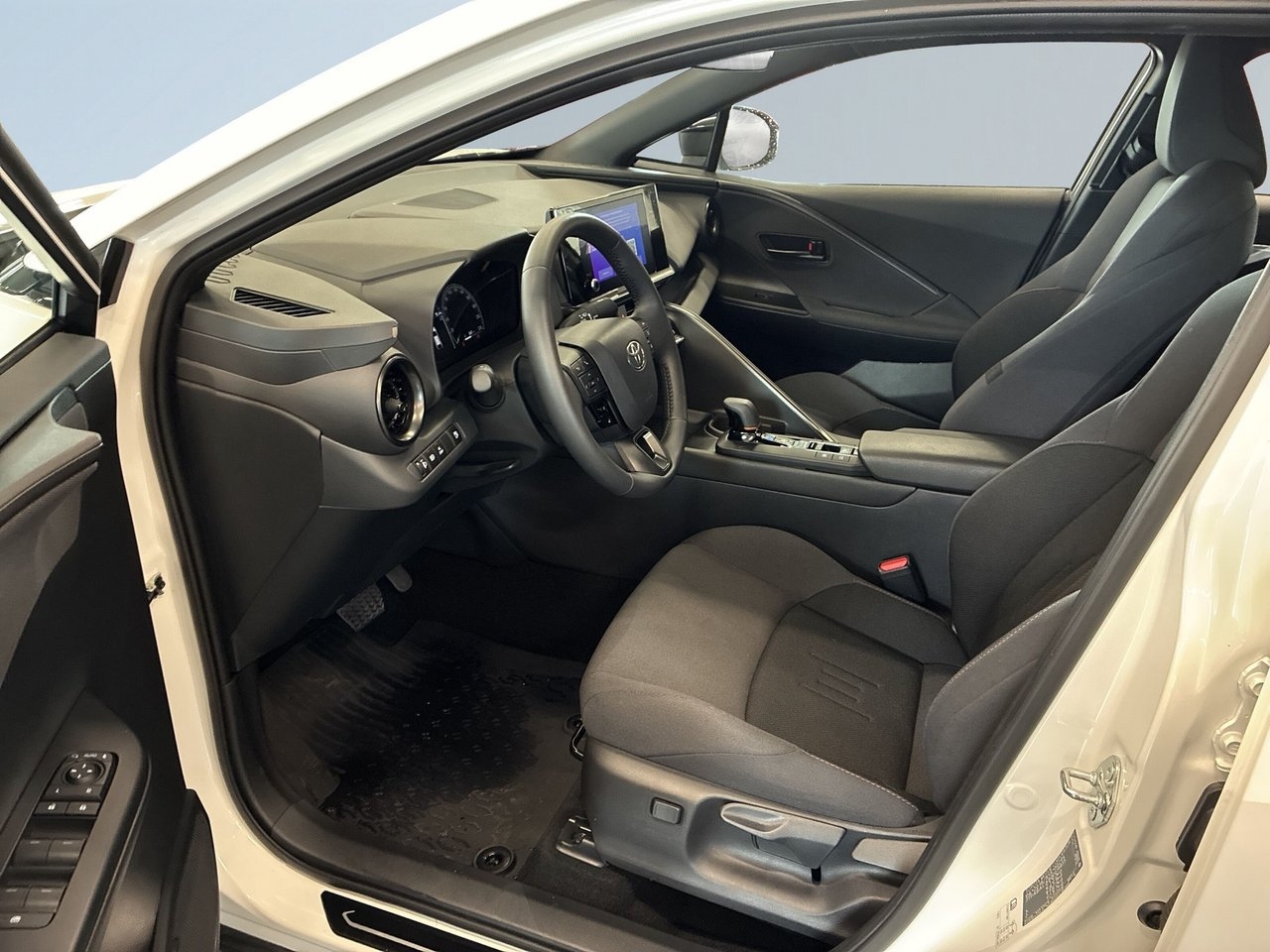 Toyota C-HR 2025, bild 7/10
