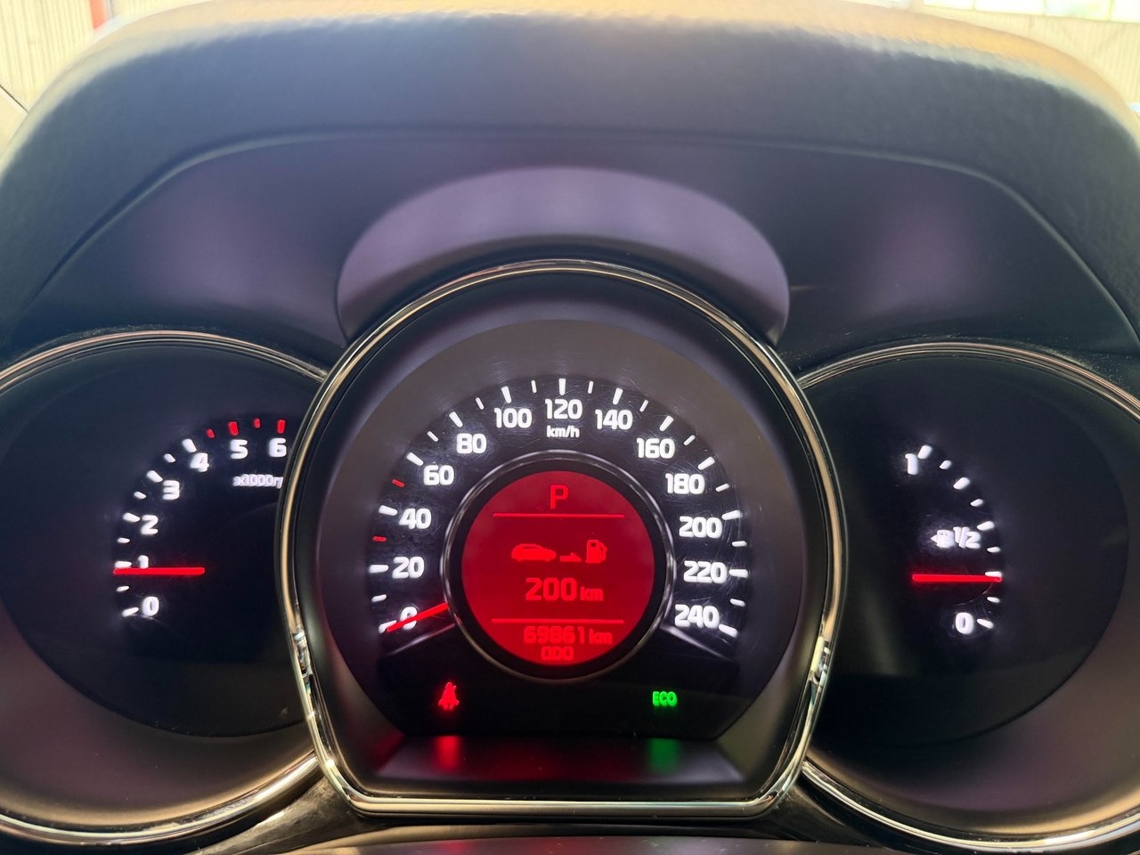 Kia Ceed 2014, bild 6/17