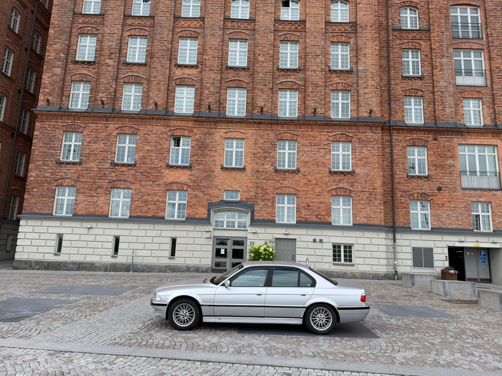BMW 750 i Automatisk 1998, photo 2/10