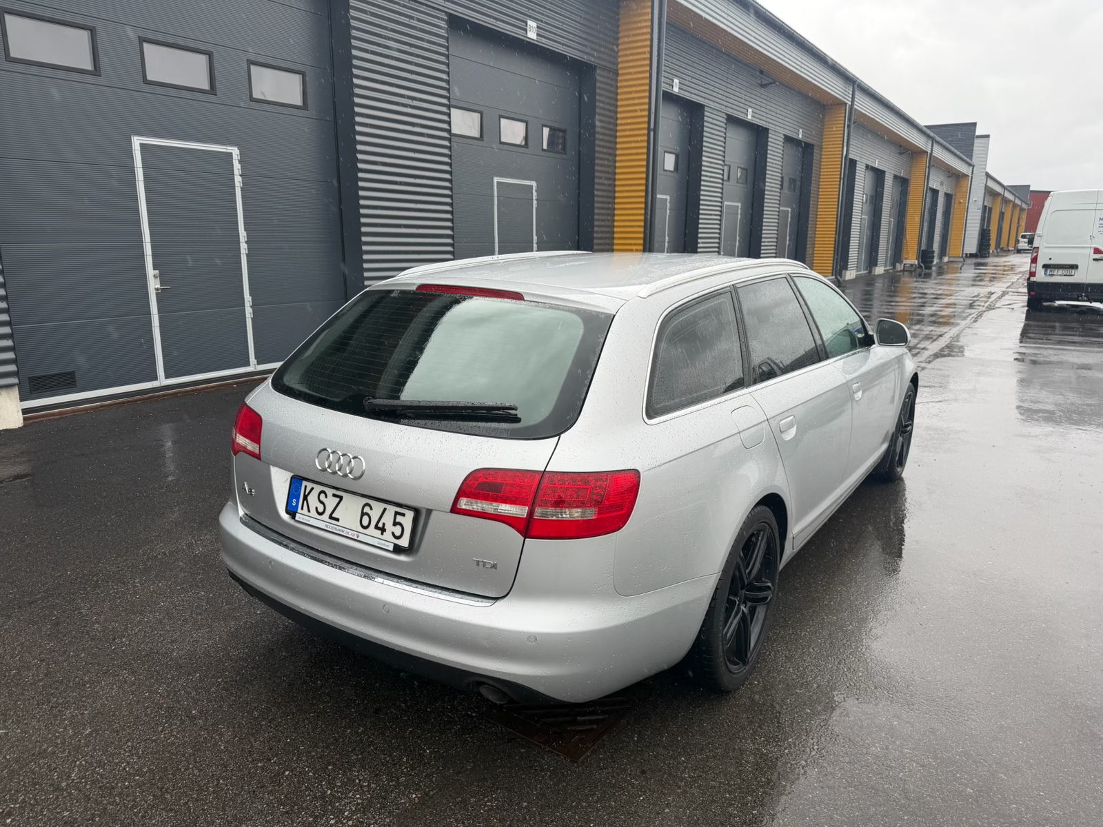 Audi A6 Avant 2.0 TDI DPF Multitronic 2011, kuva 4/10