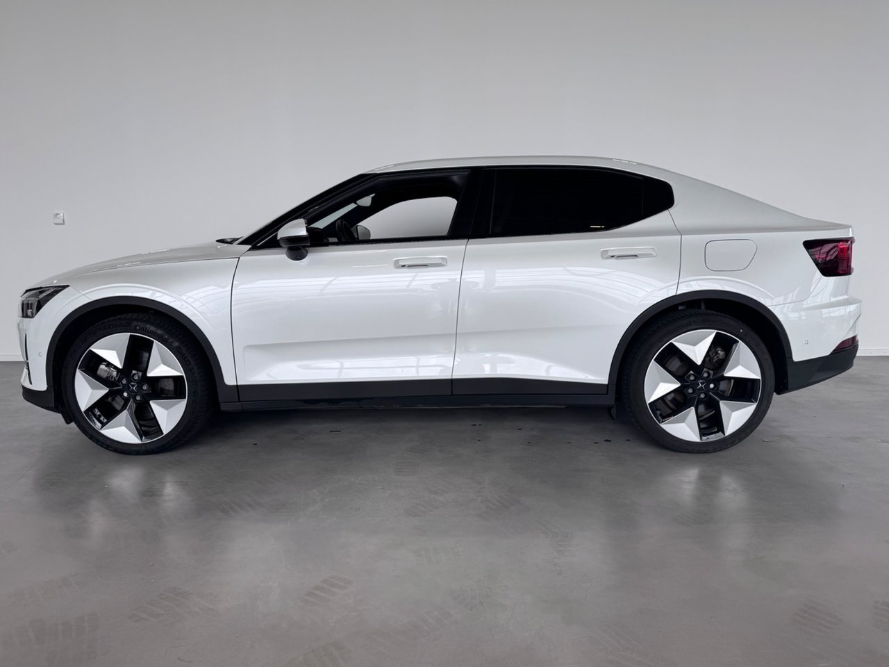 Polestar 2 Long Range 2023, bild 2/10