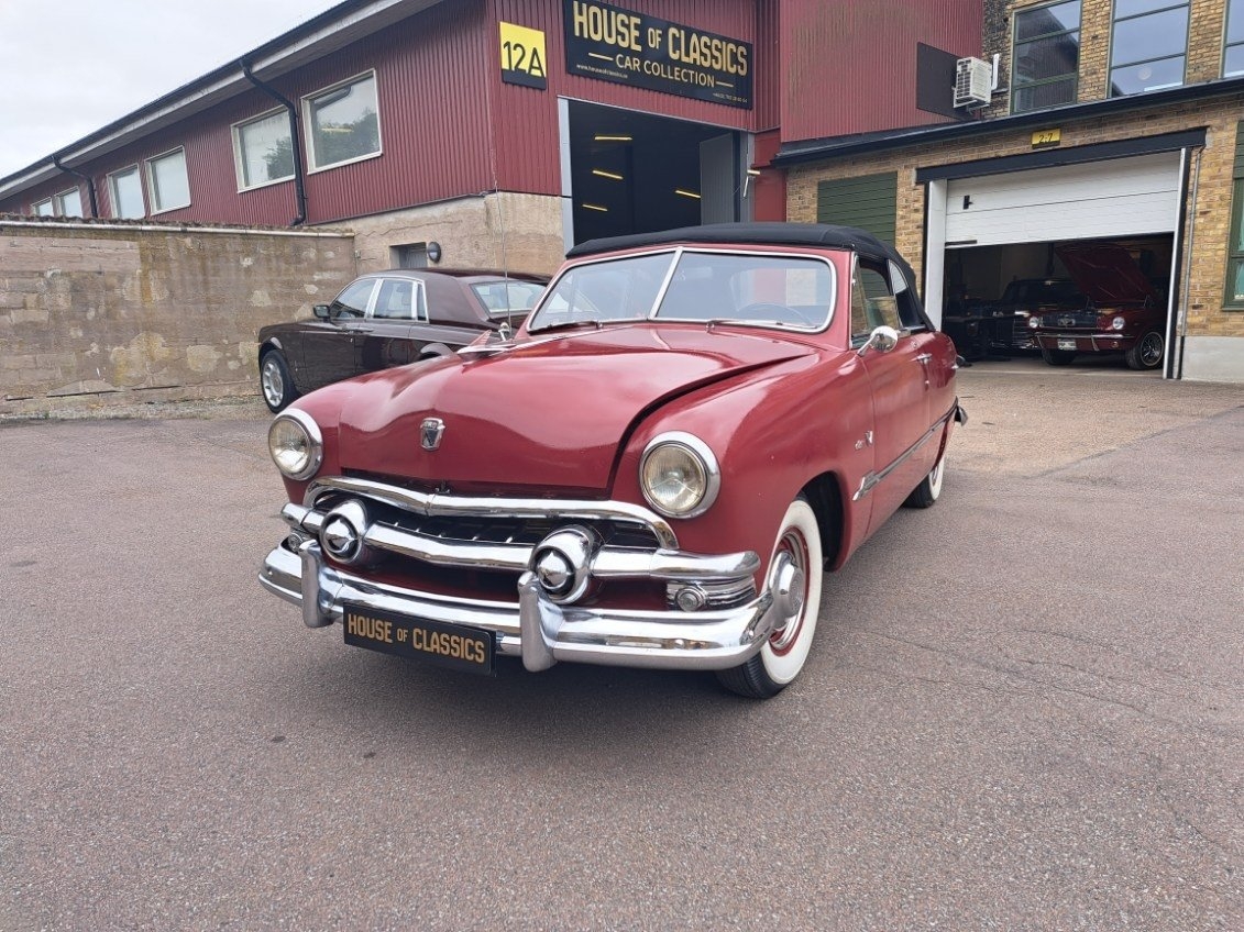 Ford Custom