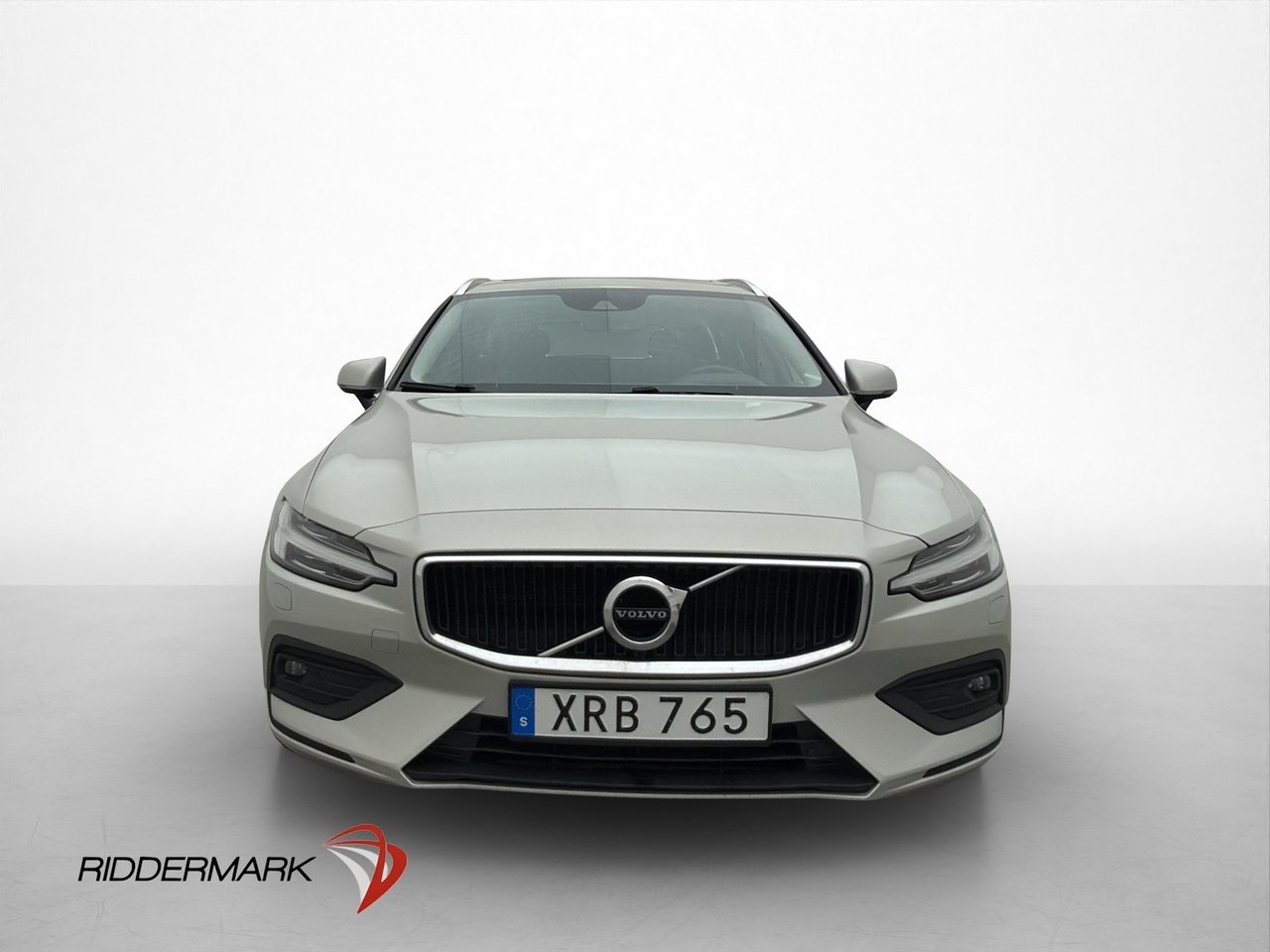Volvo V60 D4 190hk Pano Drag Värmare H/K 2019, photo 2/35