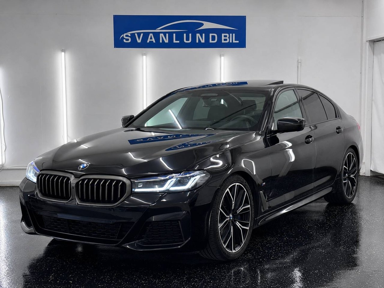BMW M550i