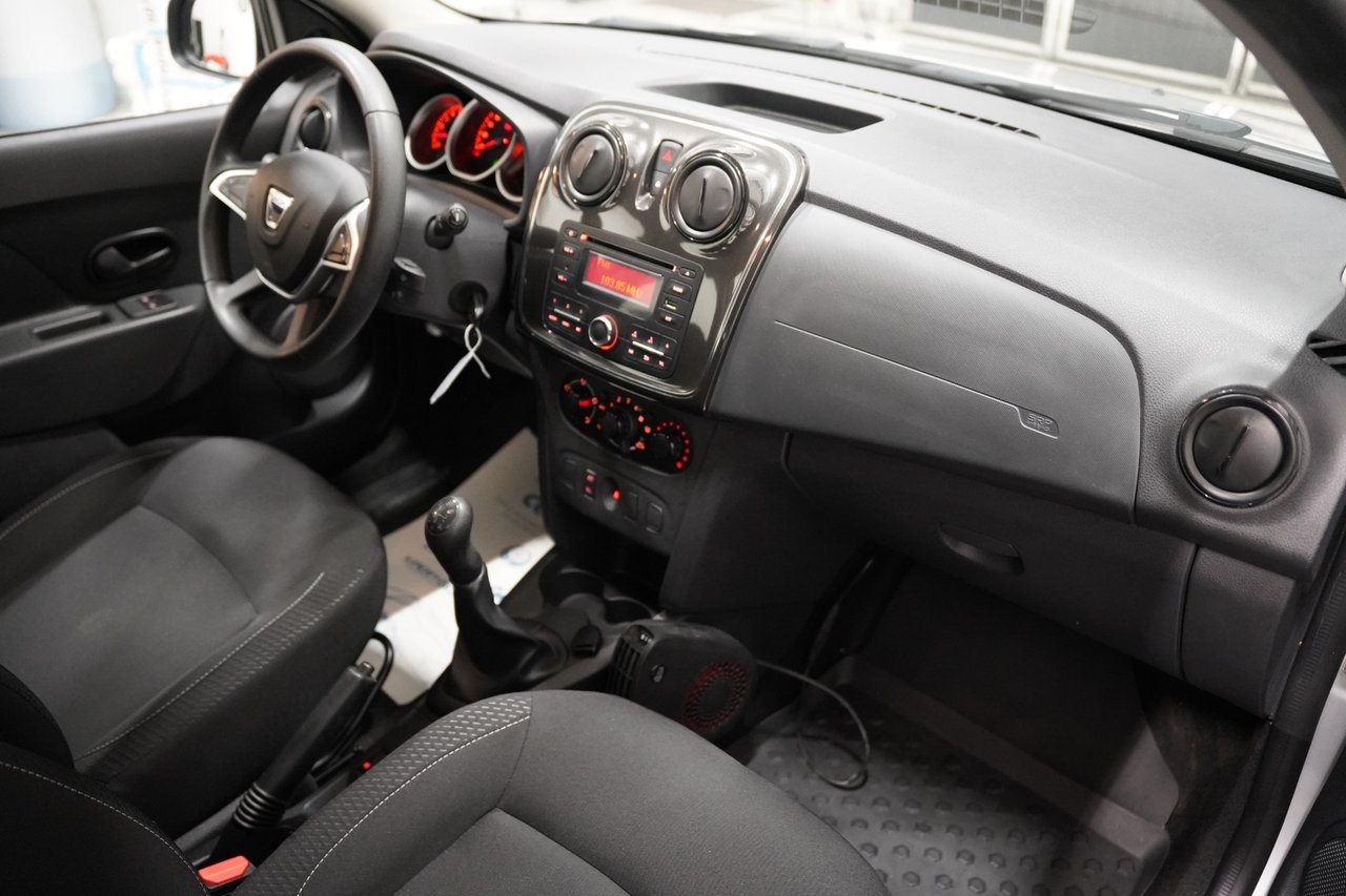 Dacia Logan 2017, bild 7/10