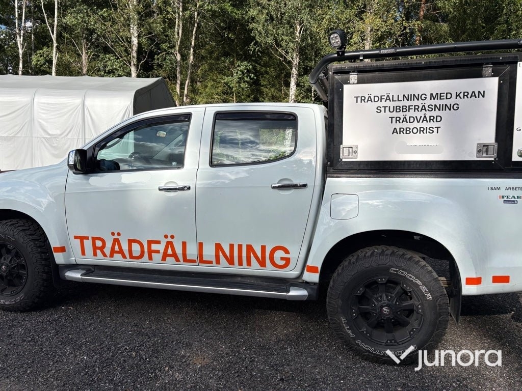 Isuzu D-max Crew Cab 2.5 4WD Euro 5 2015, bild 2/10