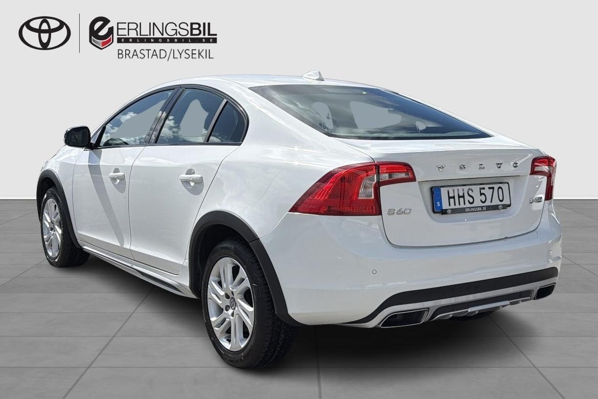 Volvo S60 Cross Country 2018, bild 2/10