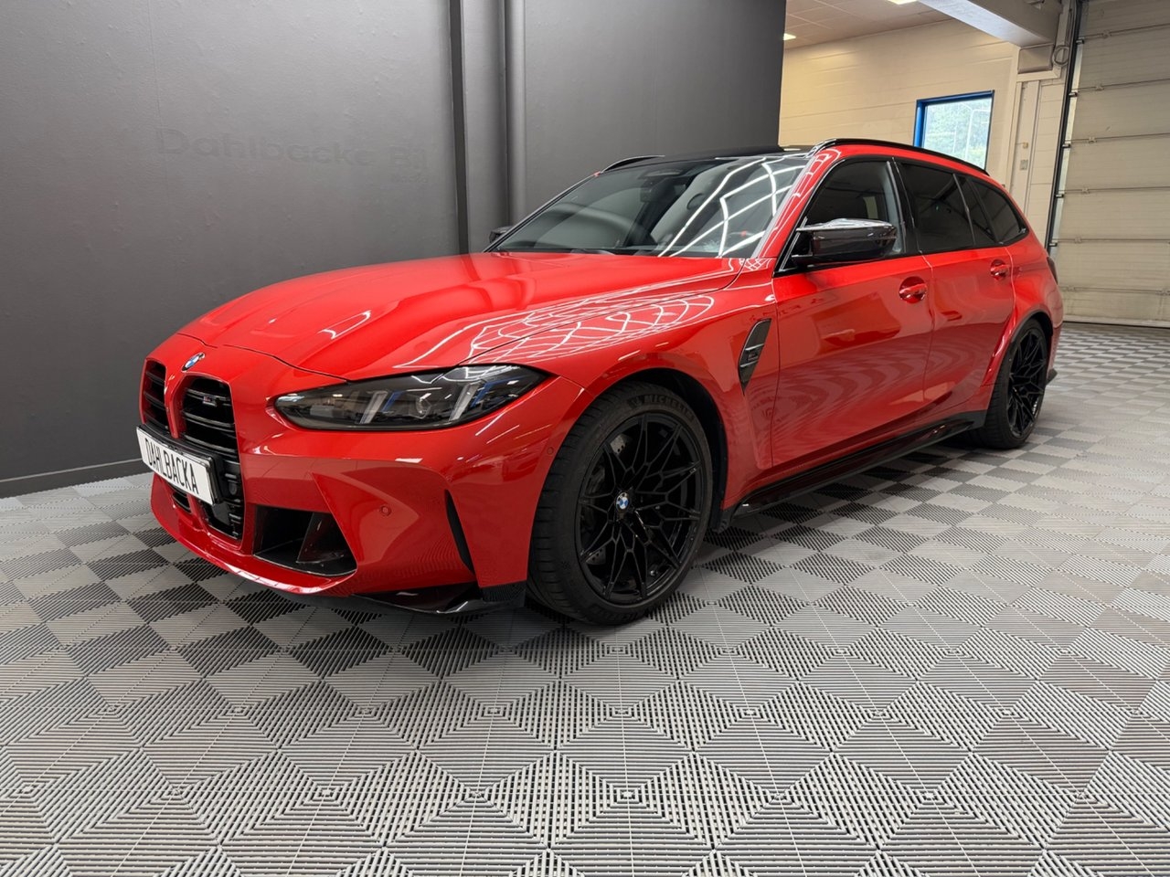 BMW M3 Competition Touring xDrive 530hk 2025, bild 2/10