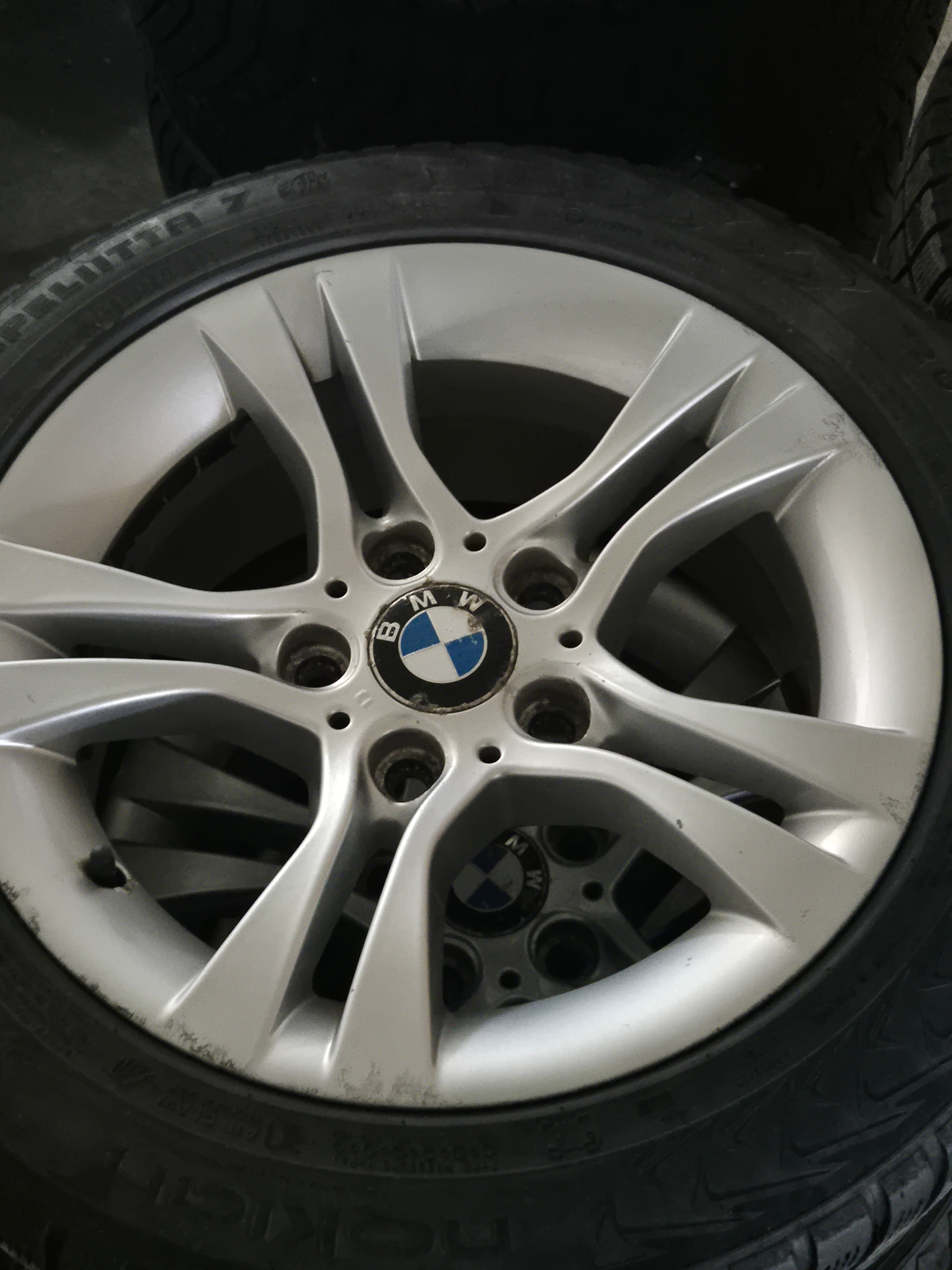 BMW 318 d Sedan Manuell 2012, bild 4/5