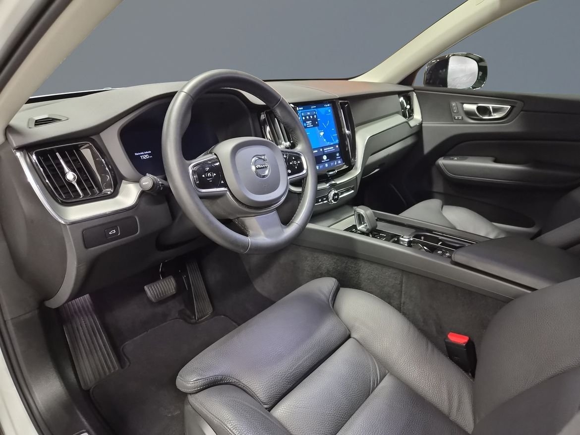 Volvo XC60 B4 AWD Diesel Plus Dark 2024, bild 5/12