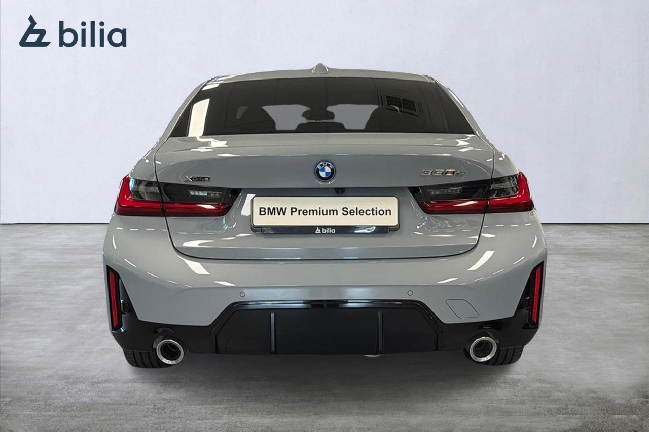 BMW 330 e xDrive Sedan M-sport 2026, bild 4/10