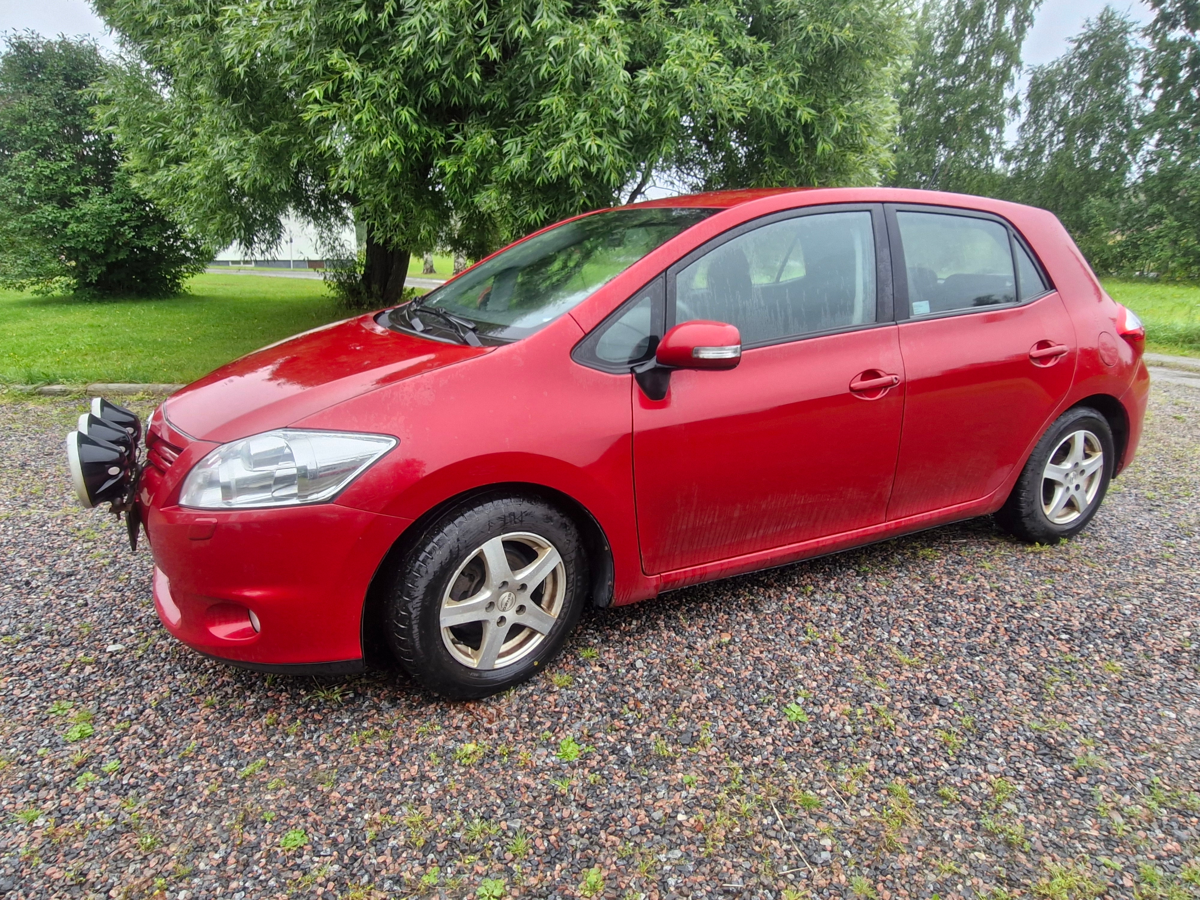Toyota Auris 5-dörrar 1.4 D-4D Manuell 2011, photo 3/11