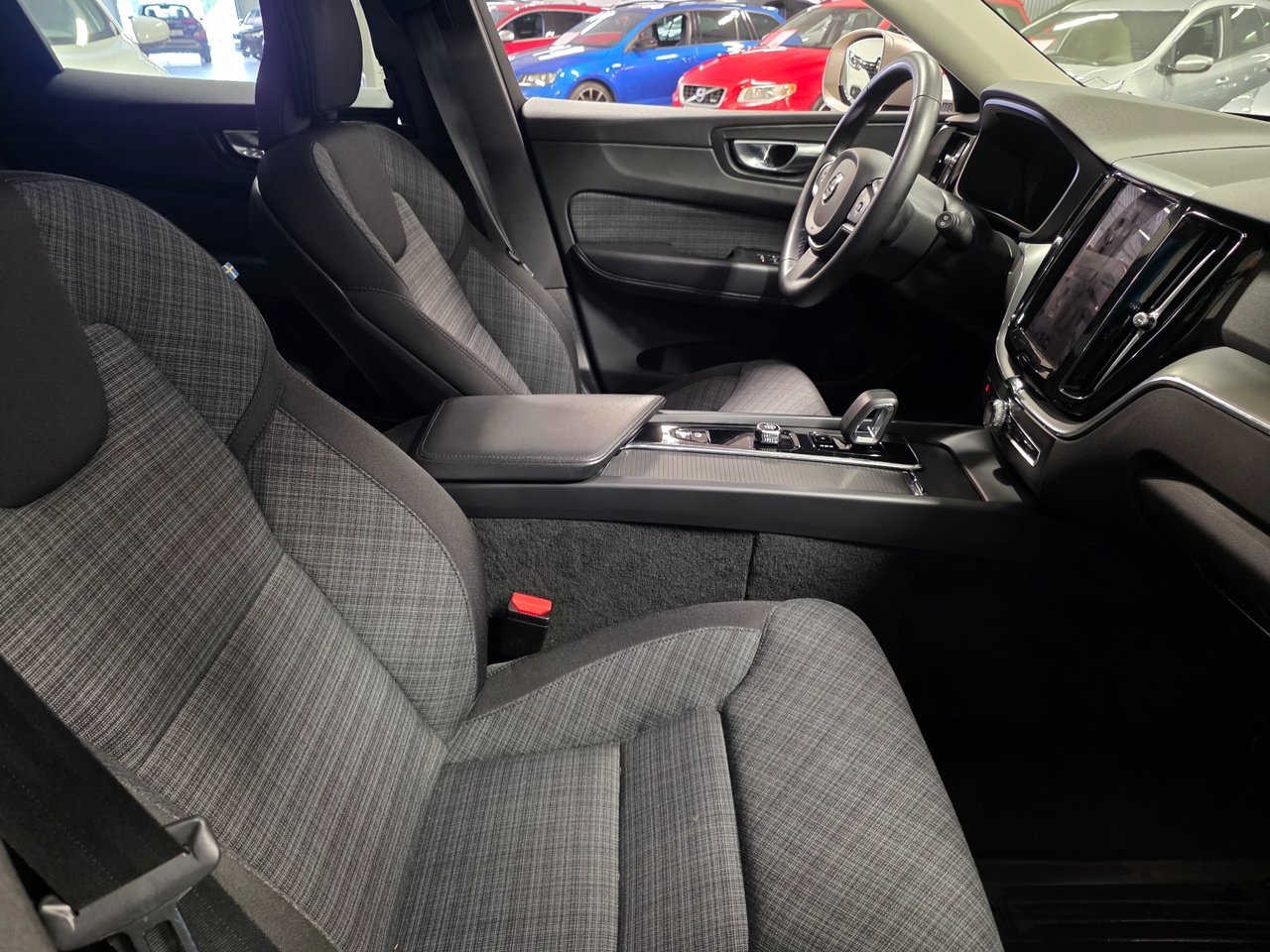 Volvo XC60 B4 Aut 2023, bild 7/10