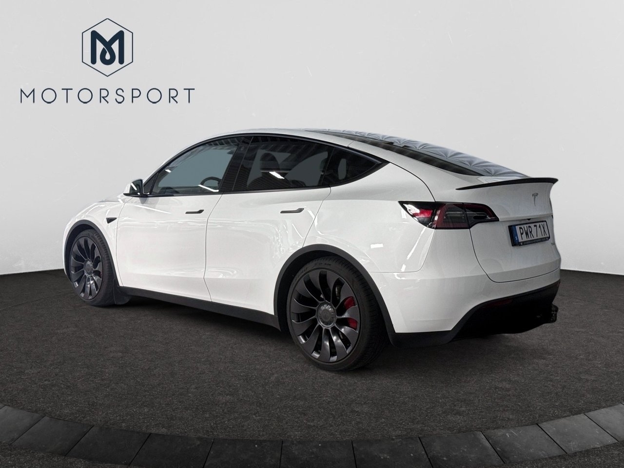 Tesla Model Y Performance 534 hk 2024, bild 6/21