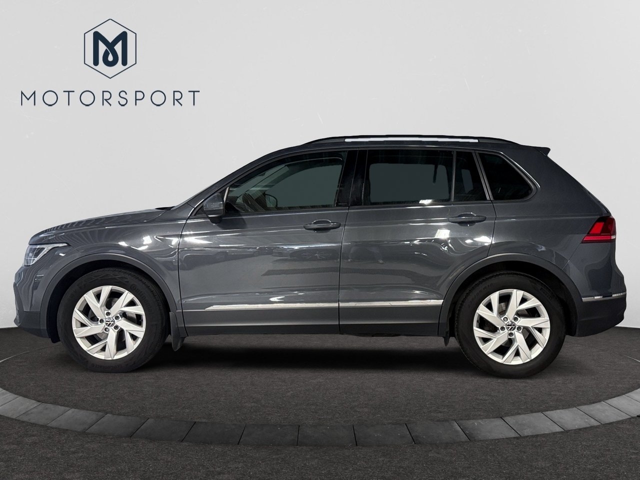 Volkswagen Tiguan 2022, bild 2/20