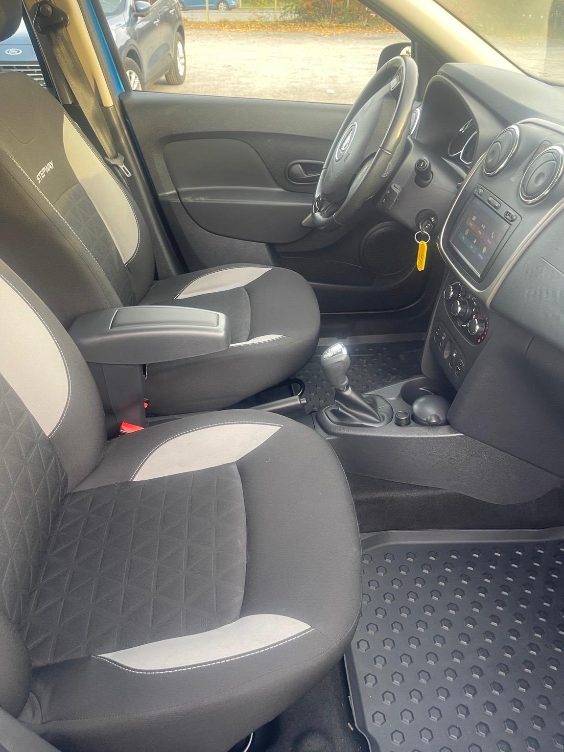 Dacia Sandero Stepway 0.9 TCe Easy-R 2017, photo 5/9