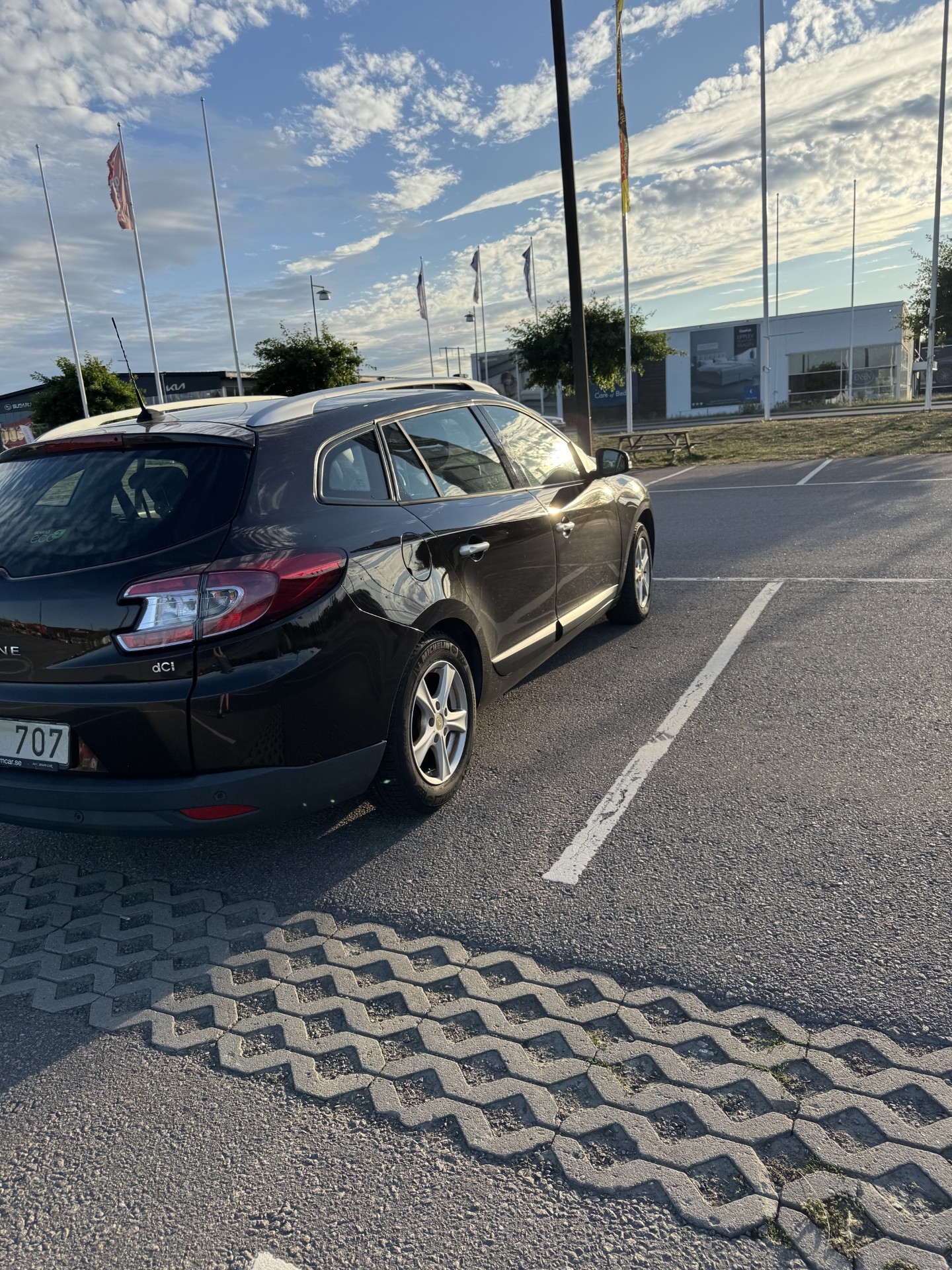 Renault Megane 2011, bild 2/5