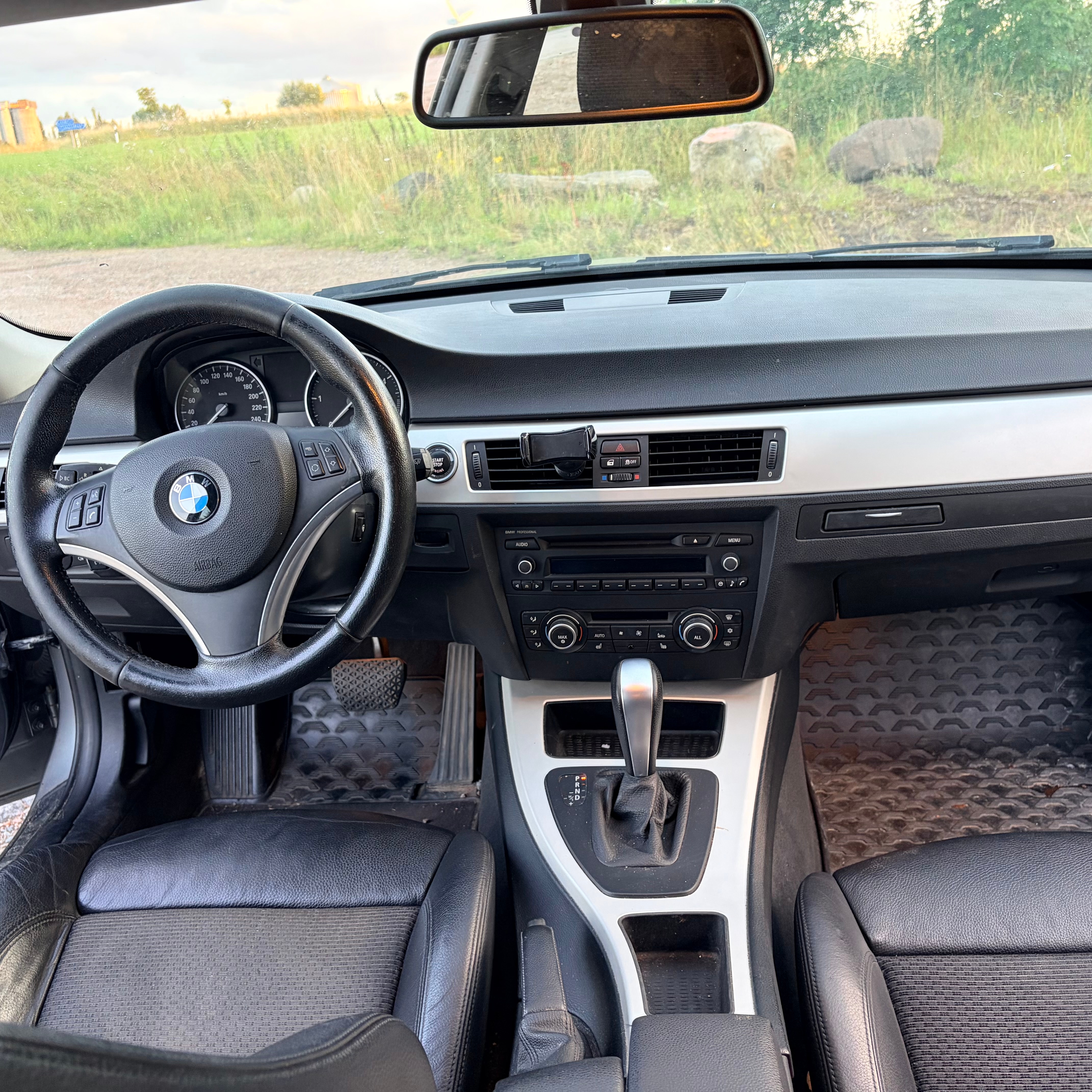 BMW 320 d 3 Touring 2011, kuva 3/10
