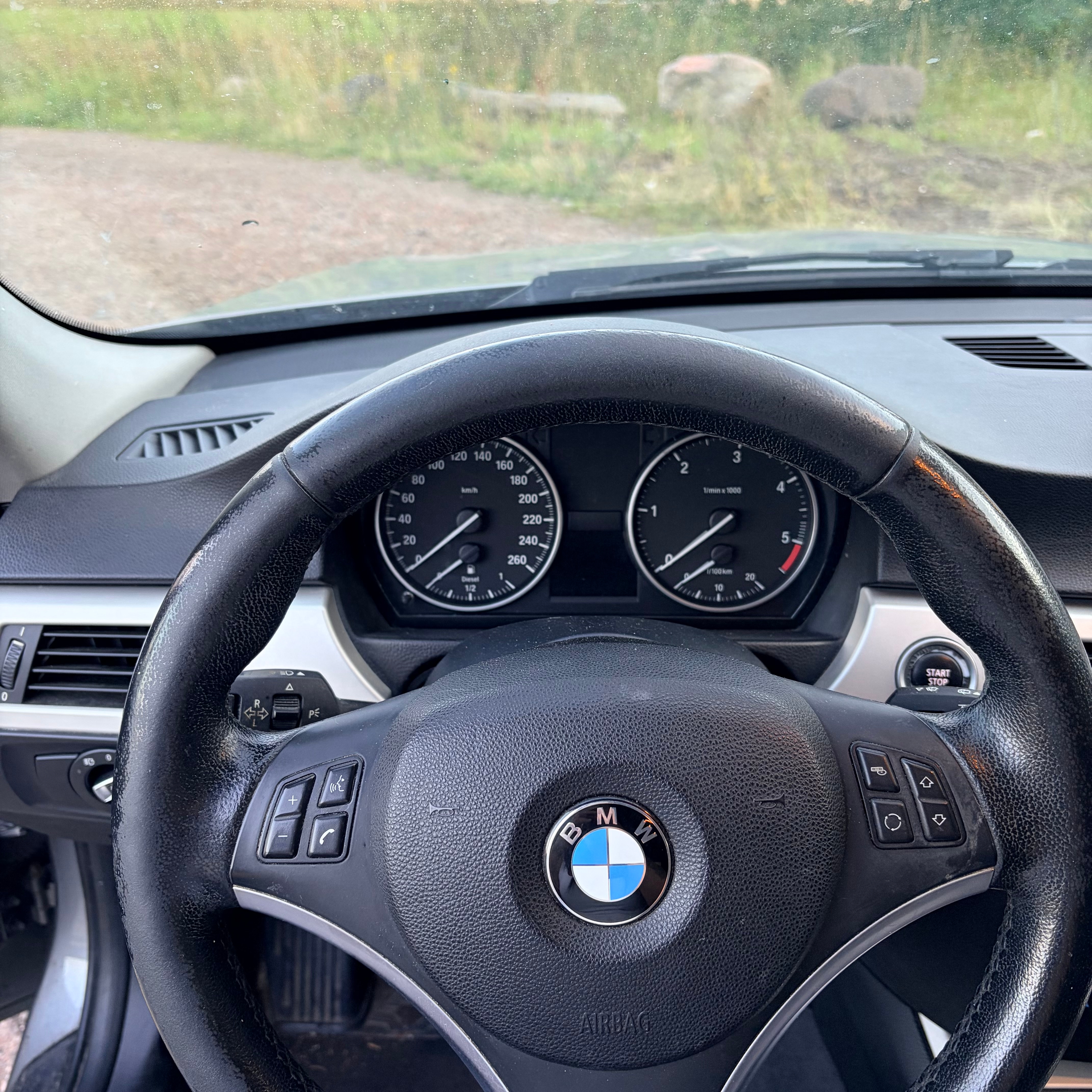 BMW 320 d 3 Touring 2011, kuva 5/10