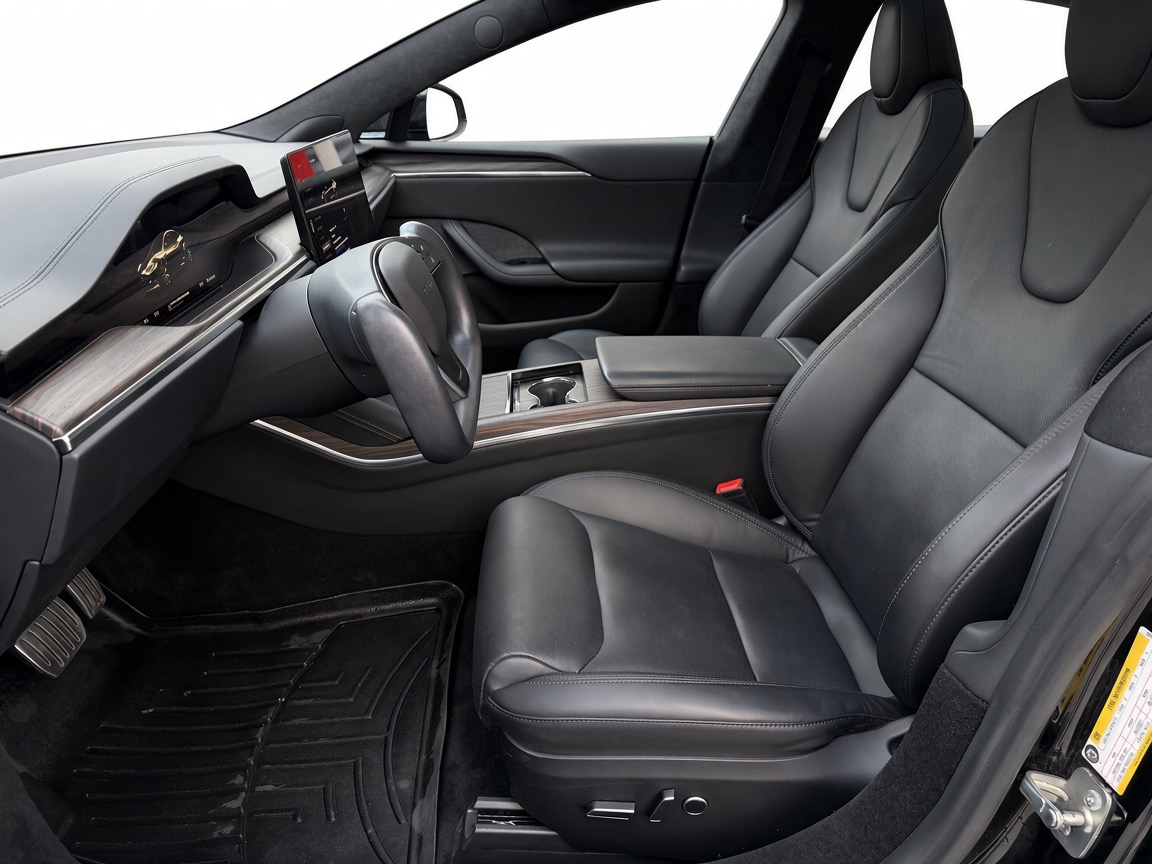 Tesla Model S 2023, photo 7/10