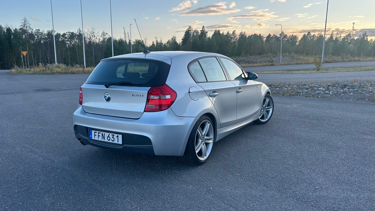BMW 120 i 5-dörrars Manuell 2007, bild 5/10